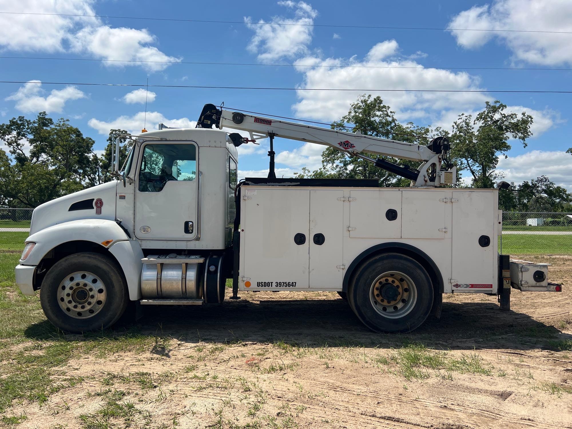 2016 KENWORTH T270 S/A SERVICE TRUCK (A51247)