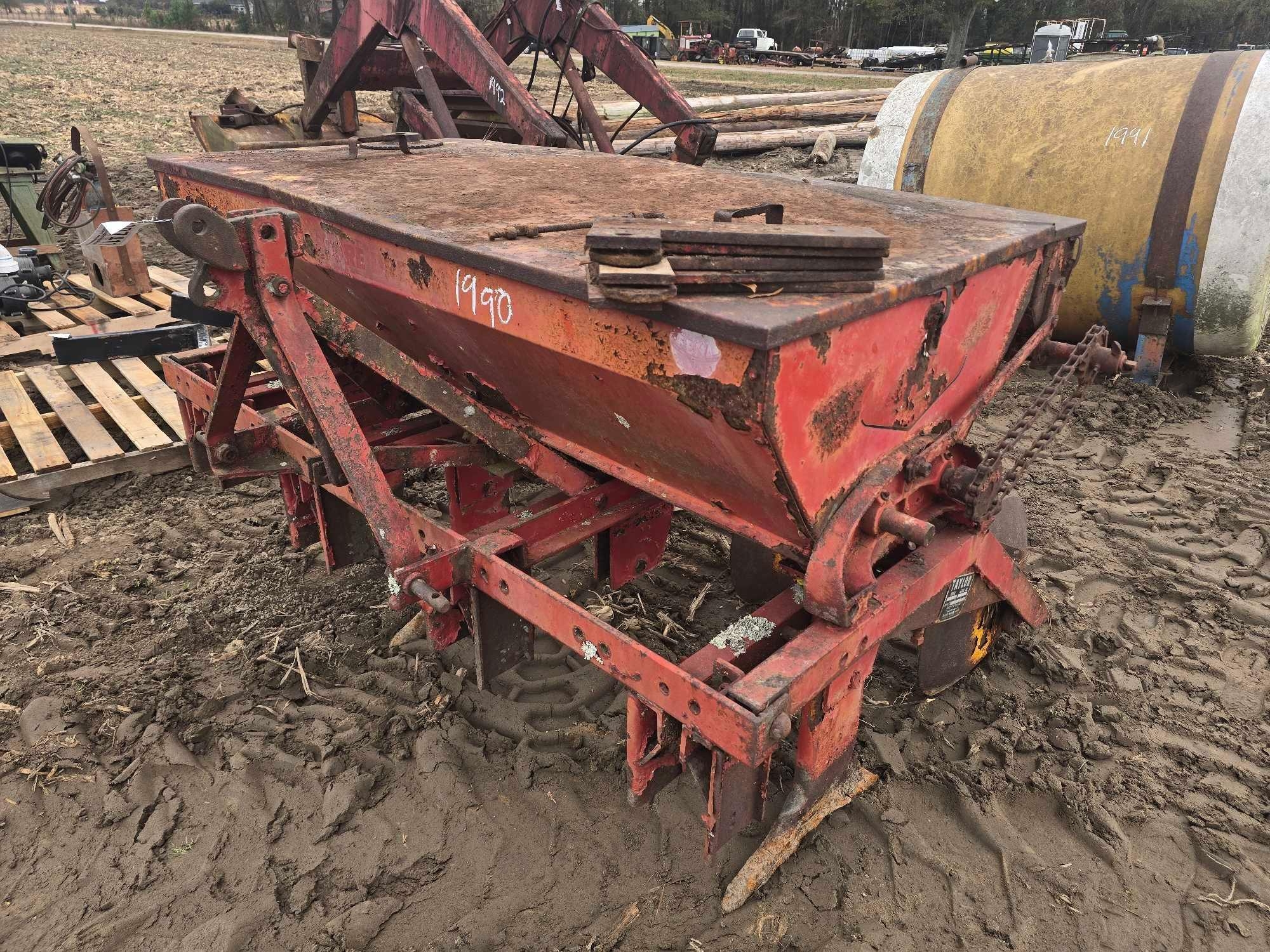 TAYLOR PASTURE DREAM WITH SMALL SEED BOX (A58374)