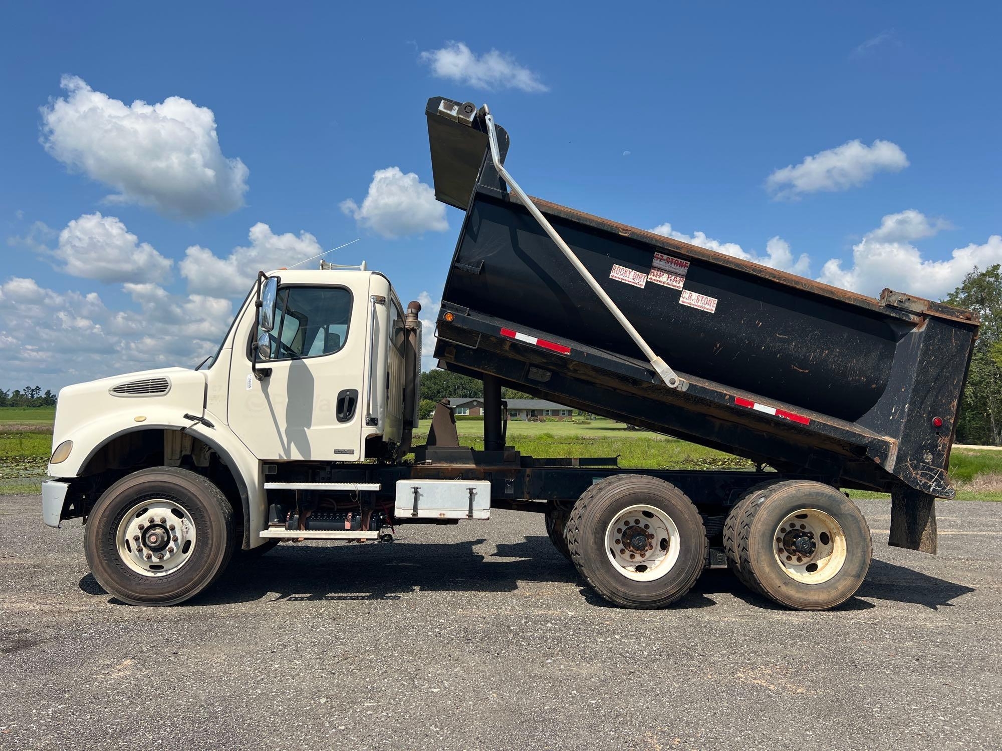 2017 FREIGHTLINER BUSINESS CLASS M2 T/A DUMP TRUCK (A51406)