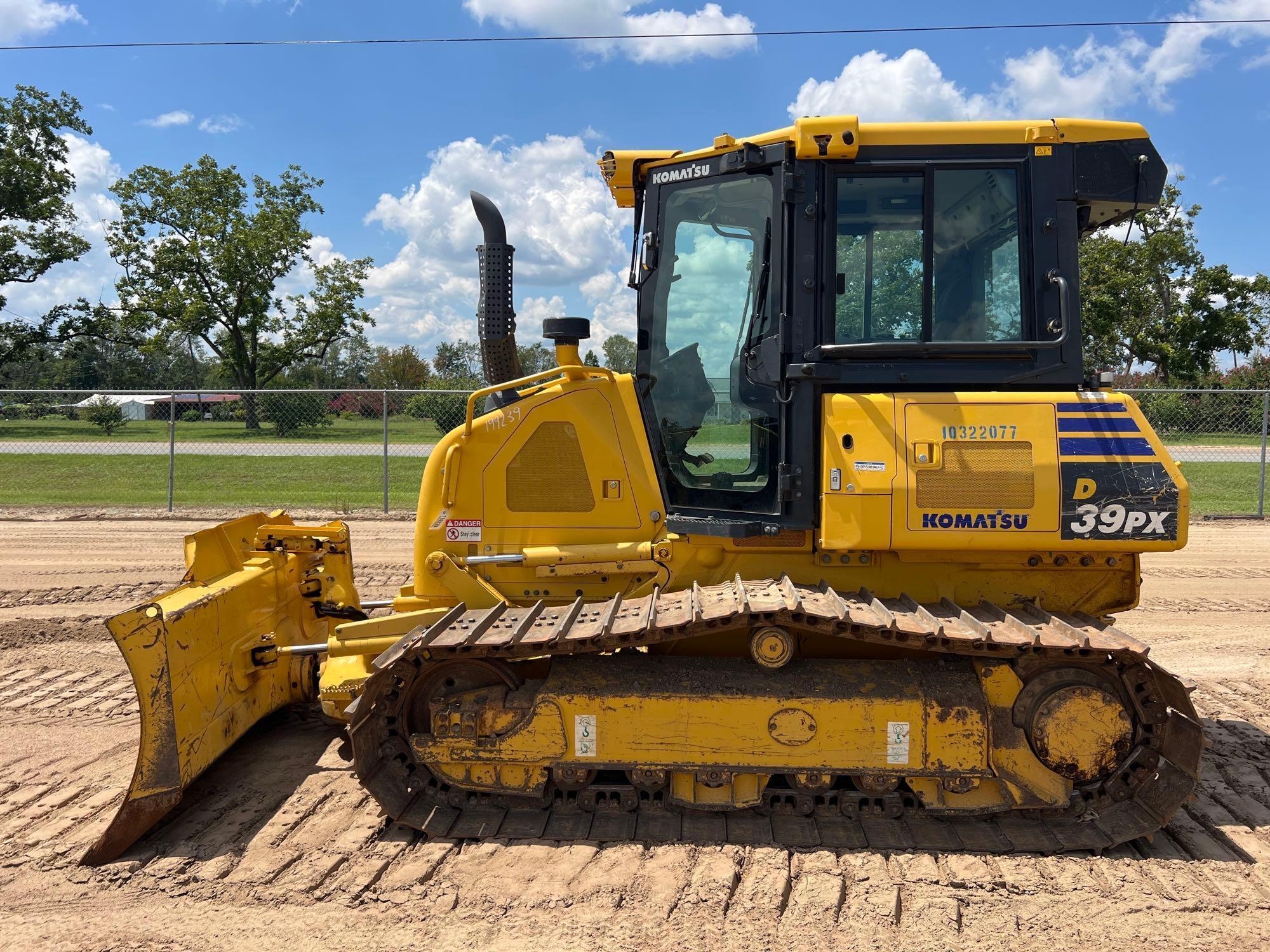 2021 KOMATSU D39PX-24 CRAWLER DOZER (A51246)