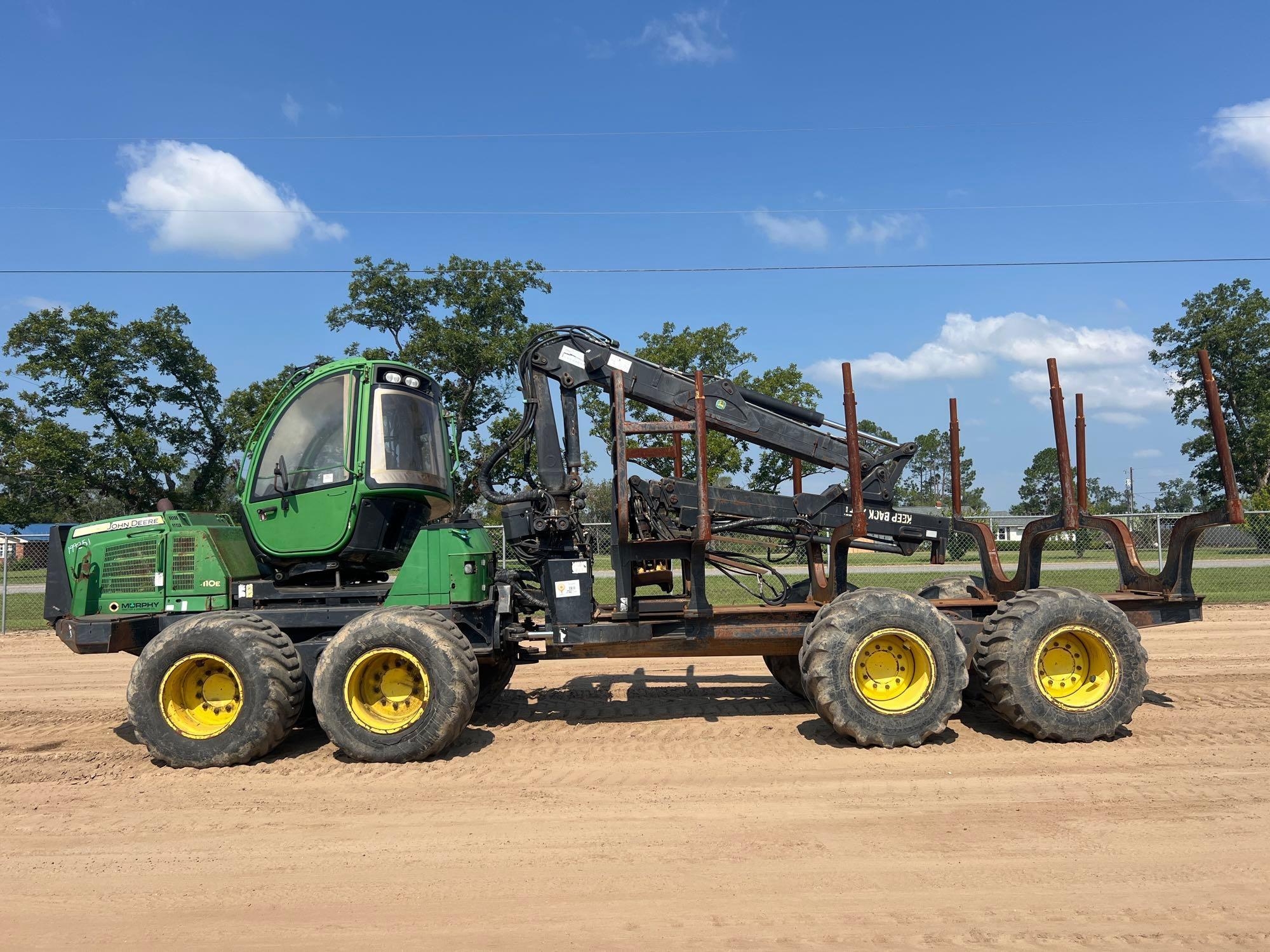 2010 JOHN DEERE 1110E FORWARDER (A51246)