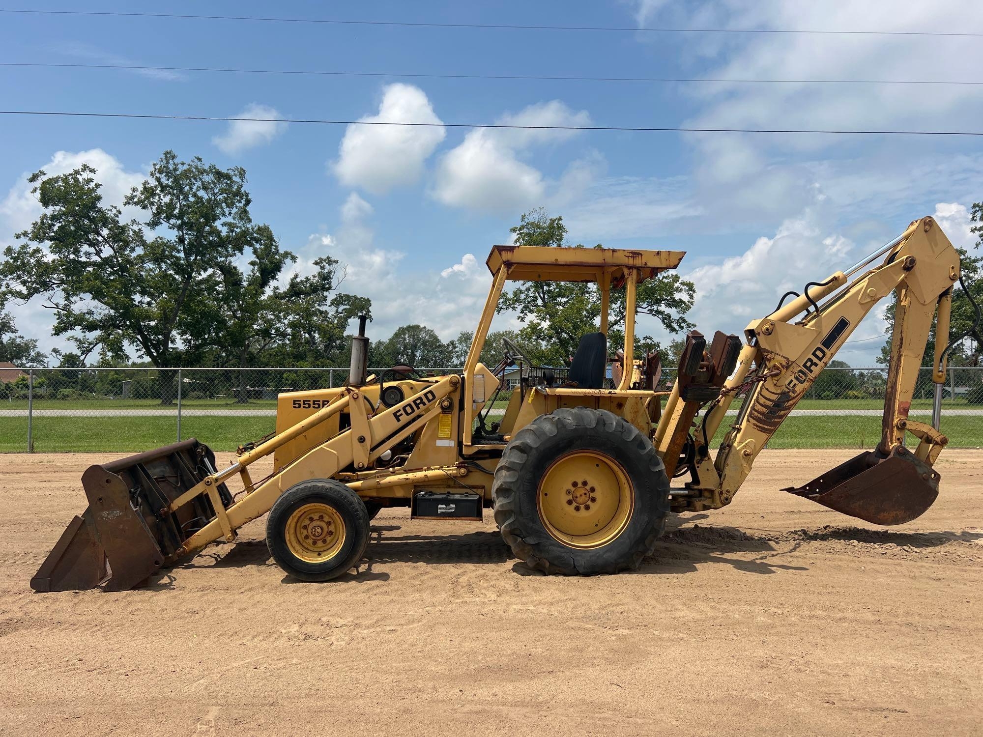 FORD 555B BACKHOE (A51246)