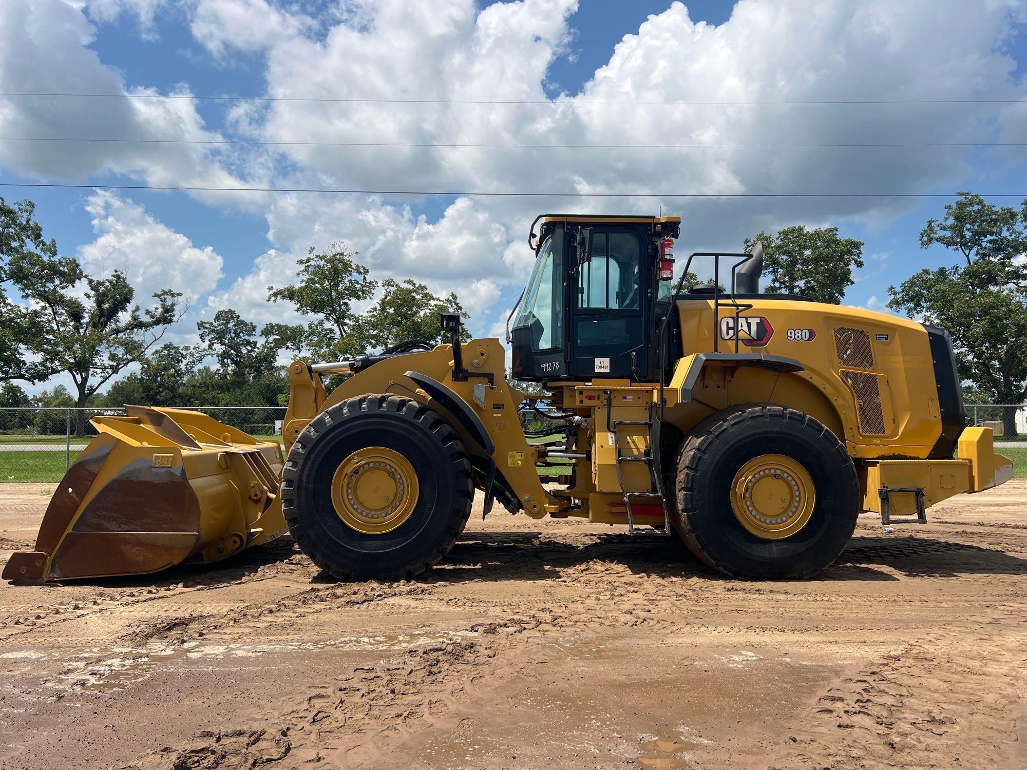 2022 CATERPILLAR 980 WHEEL LOADER (A51246)