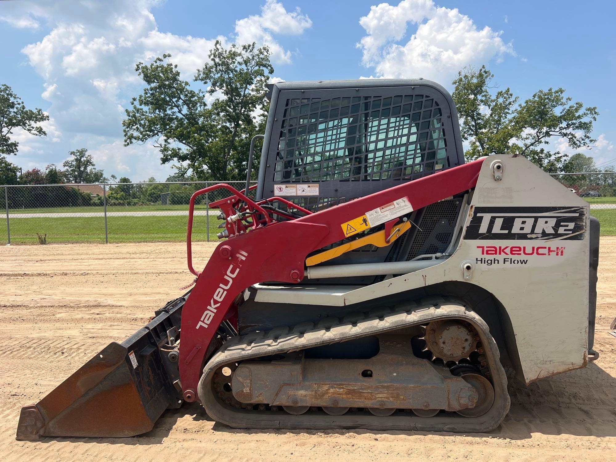 2021 TAKEUCHI TL8R2 SKID STEER (A51246)