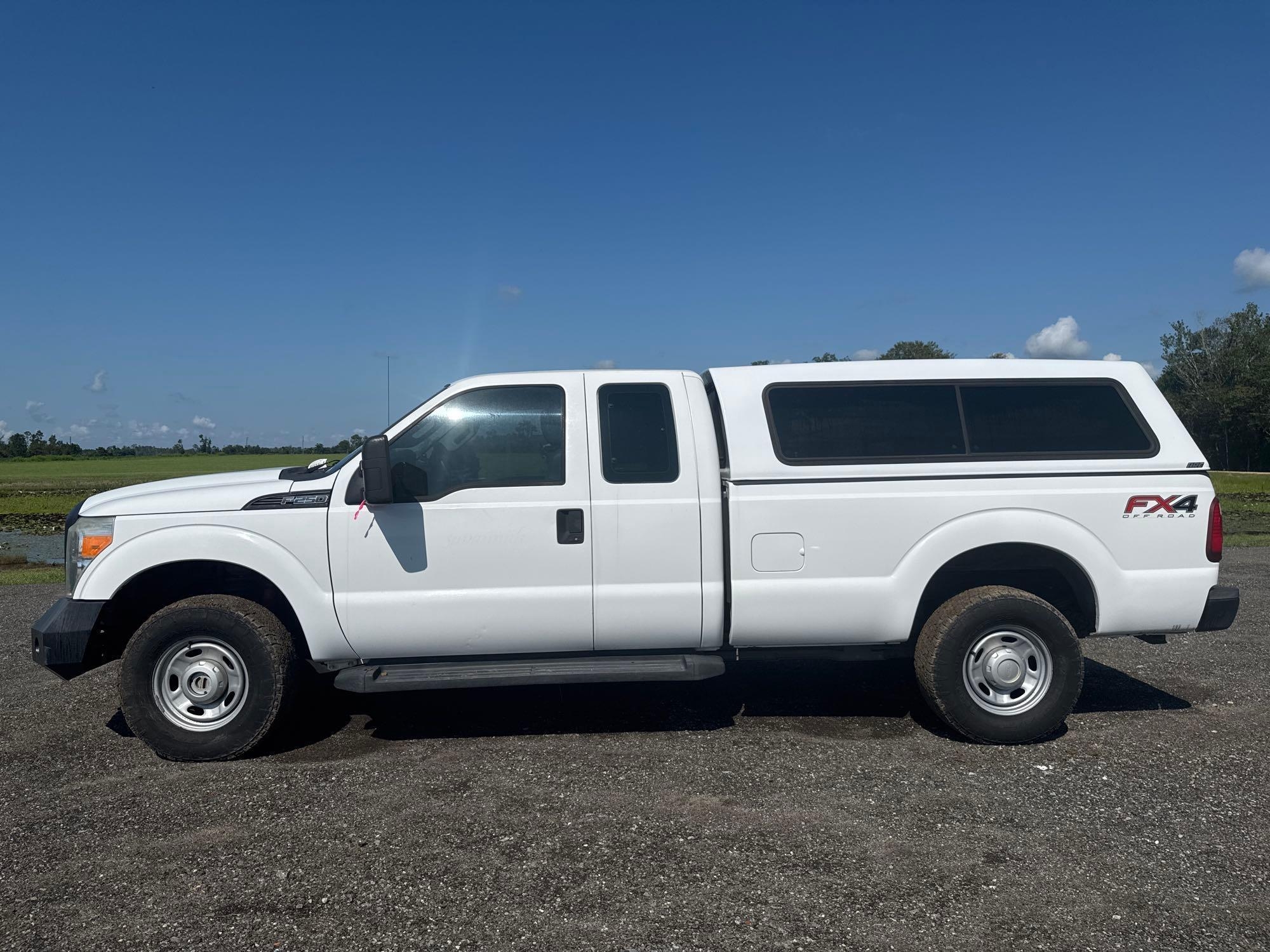 2014 FORD F250 XL SUPER DUTY CREW CAB TRUCK (A51406)