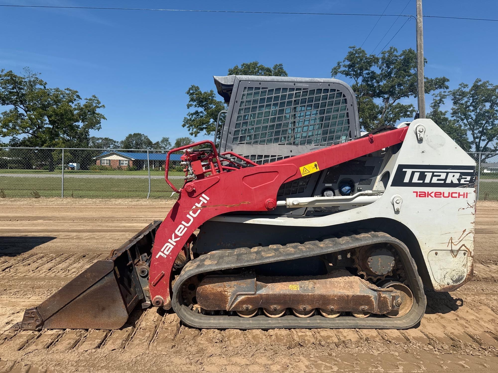 2022 TAKEUCHI TL12R2 SKID STEER (A51246)