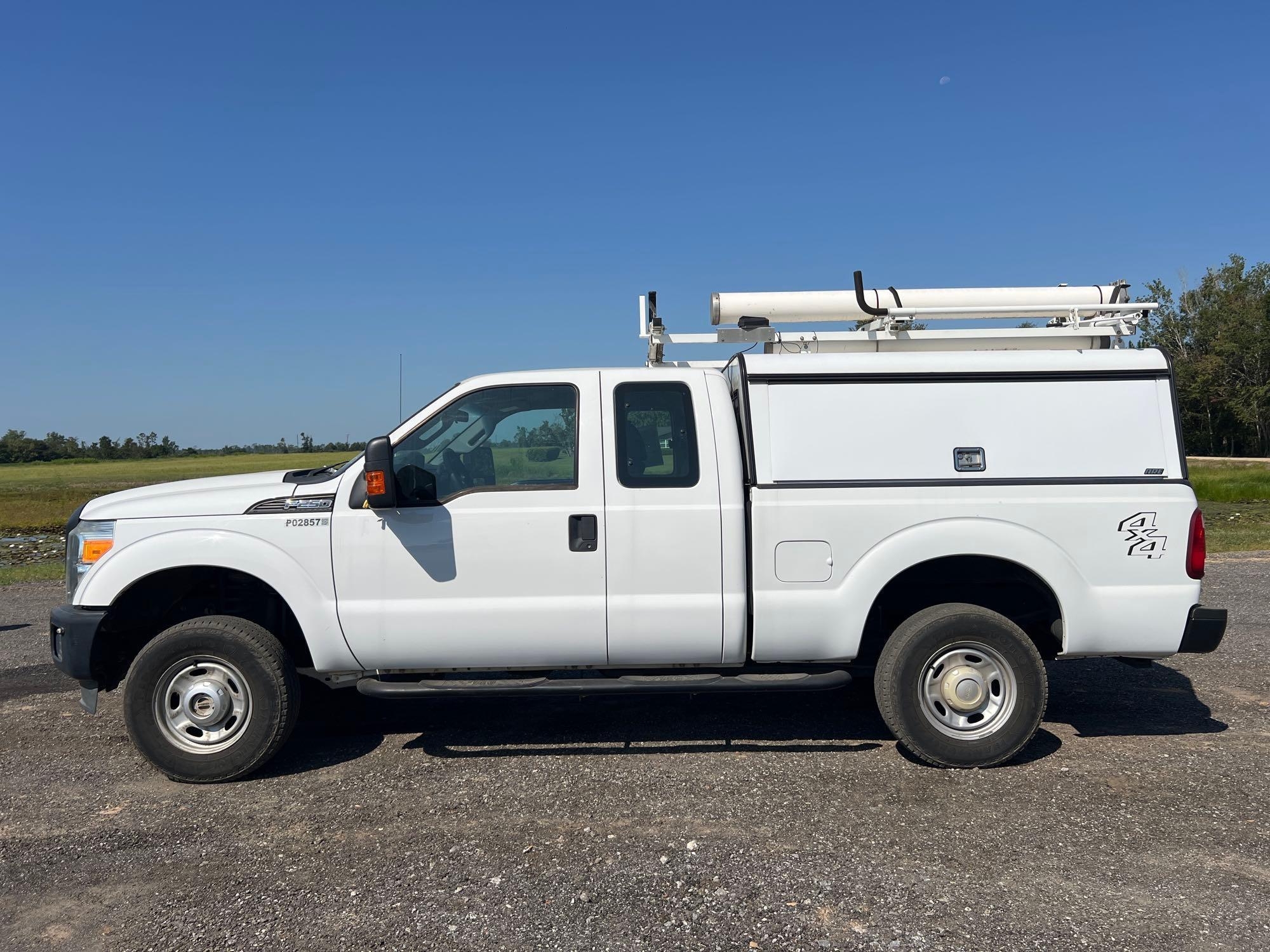2016 FORD F250 XL SUPER DUTY TRUCK (A51406)