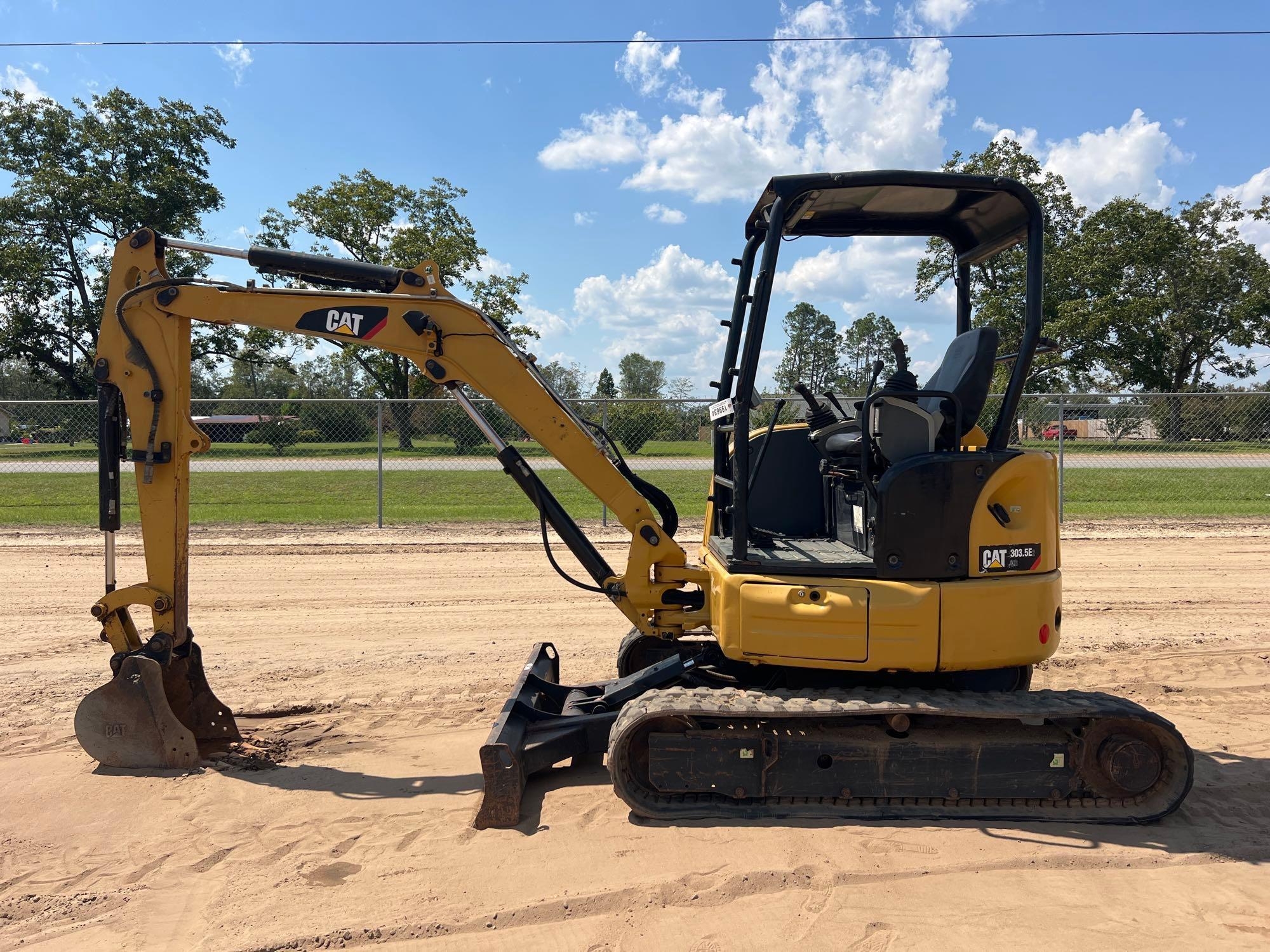 2016 CATERPILLAR 303.5E2 CR EXCAVATOR (A51246)