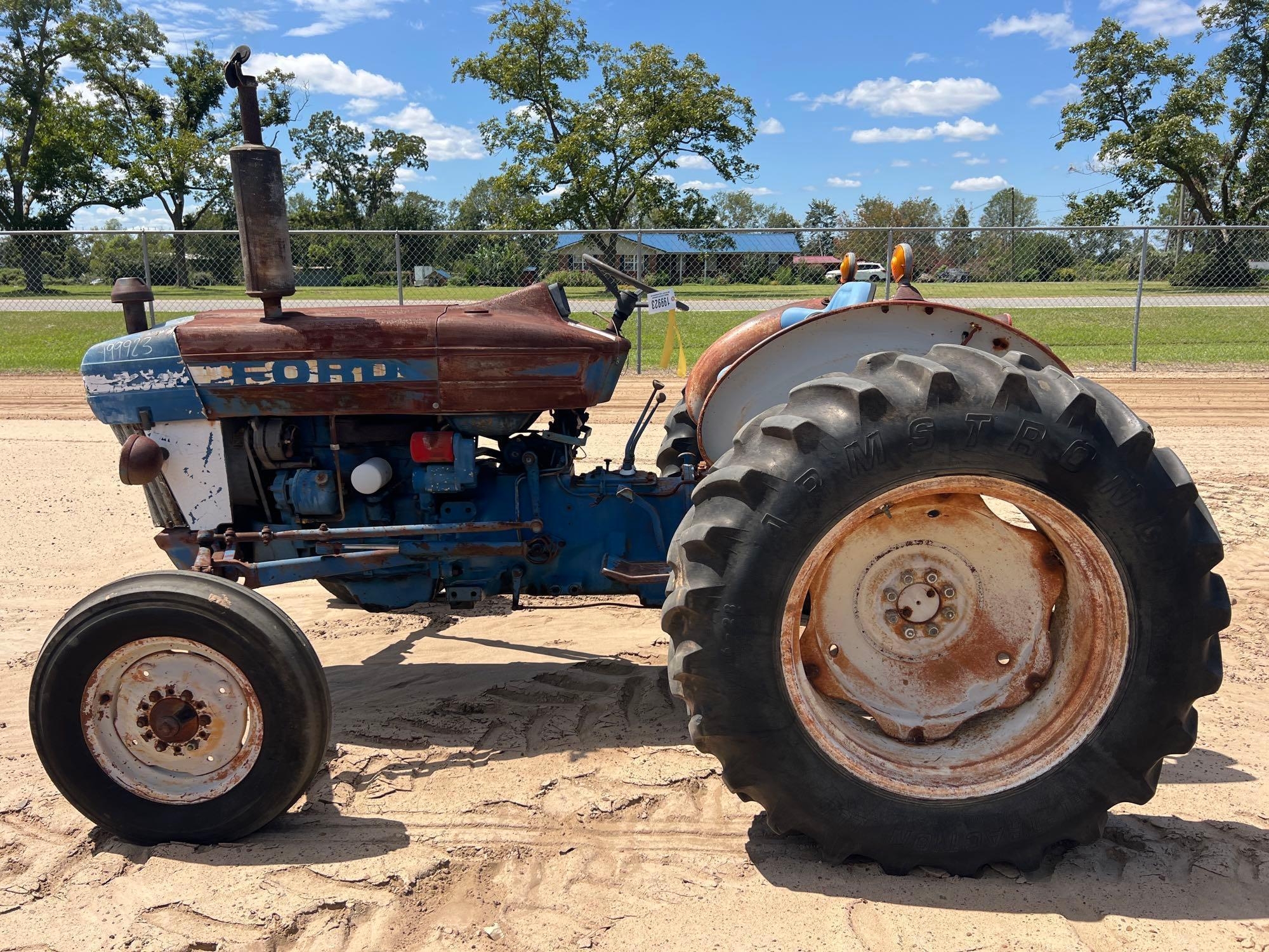 FORD 3610 TRACTOR (A51247)