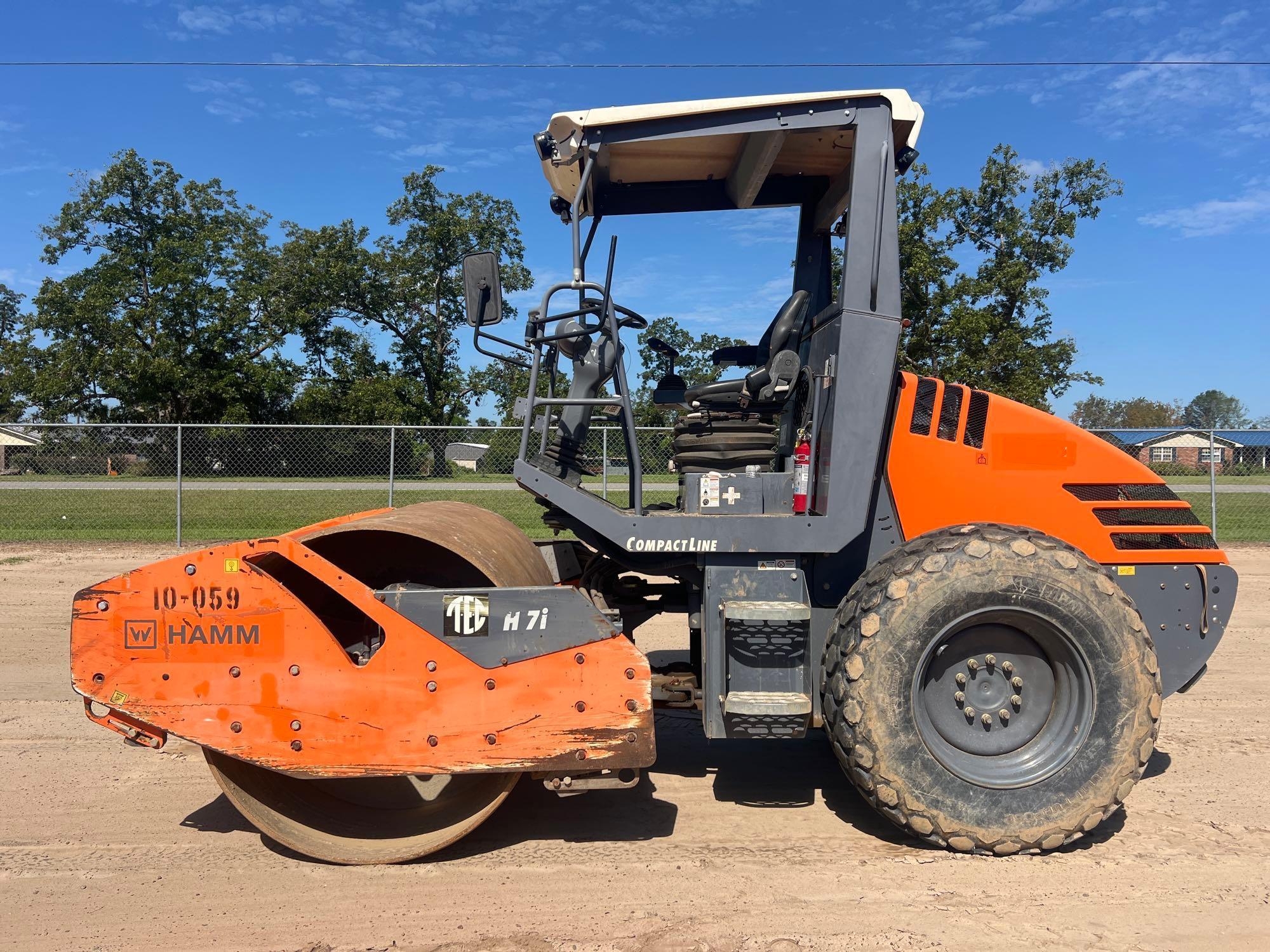 2018 HAMM H7 SMOOTH DRUM ROLLER (A51246)