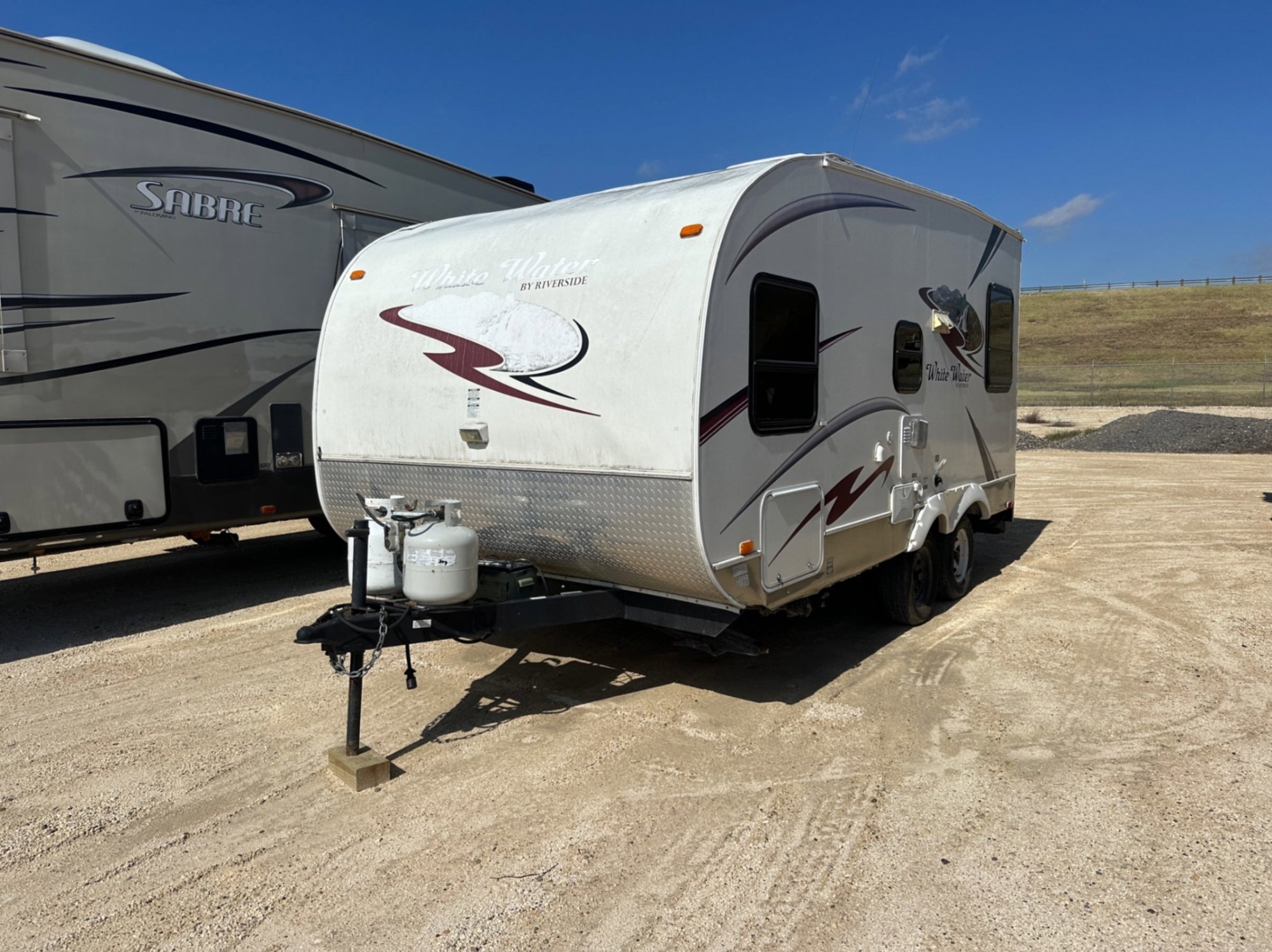 2014 WHITE WATER CAMPER (A55745)