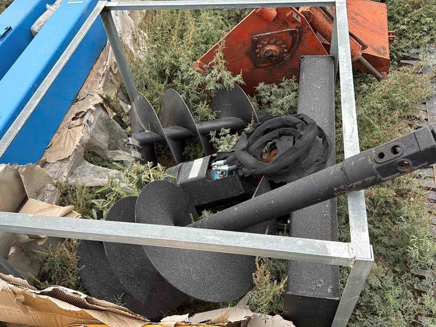 SKID STEER ATTACHMENT AUGER (A58216)