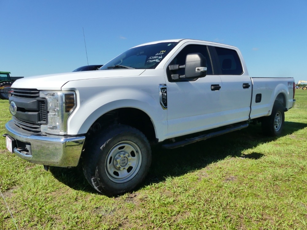 2019 Ford F-350 XL (A50120)