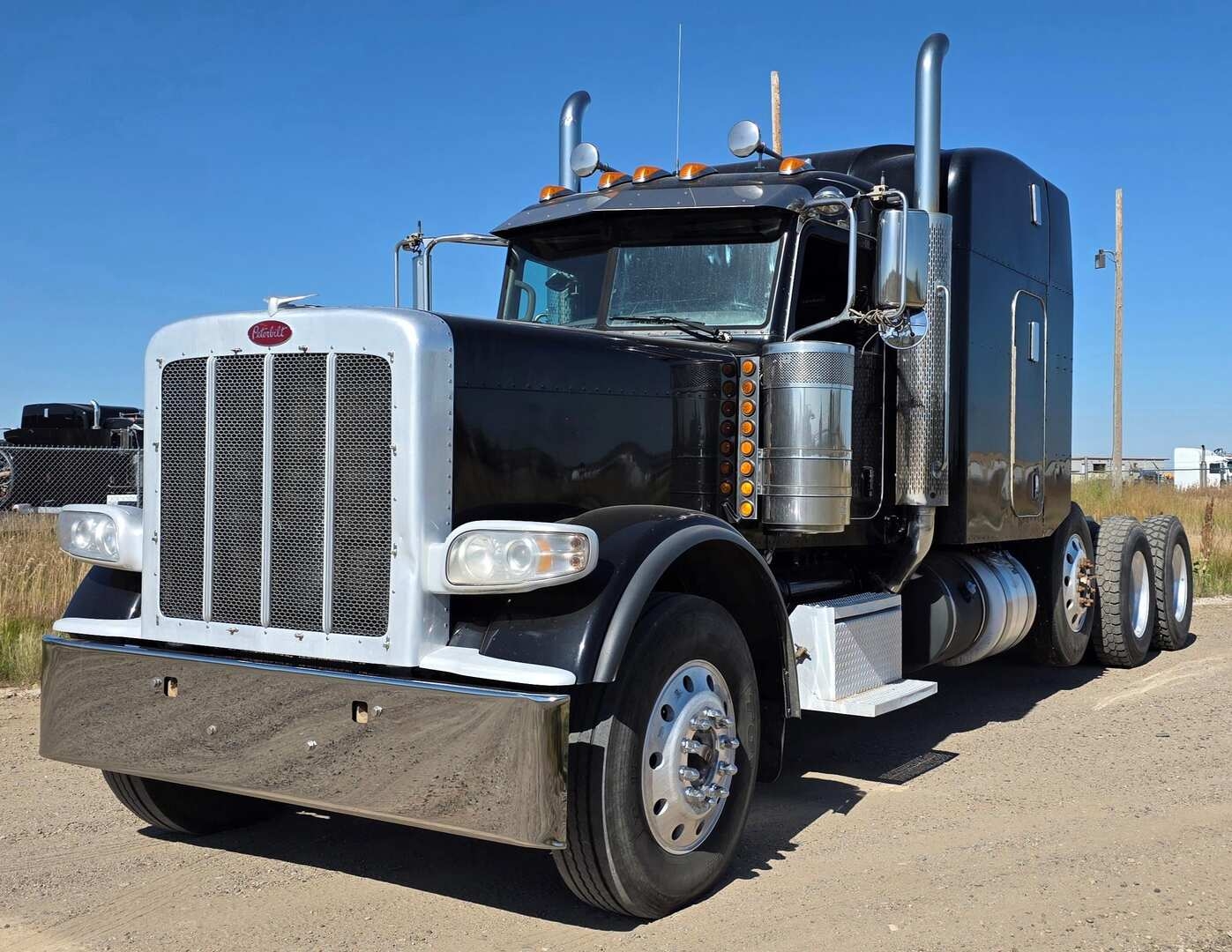 2015 PETERBILT 389 TRIAXLE (A52472)