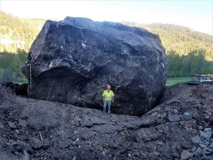 1rock.jpg