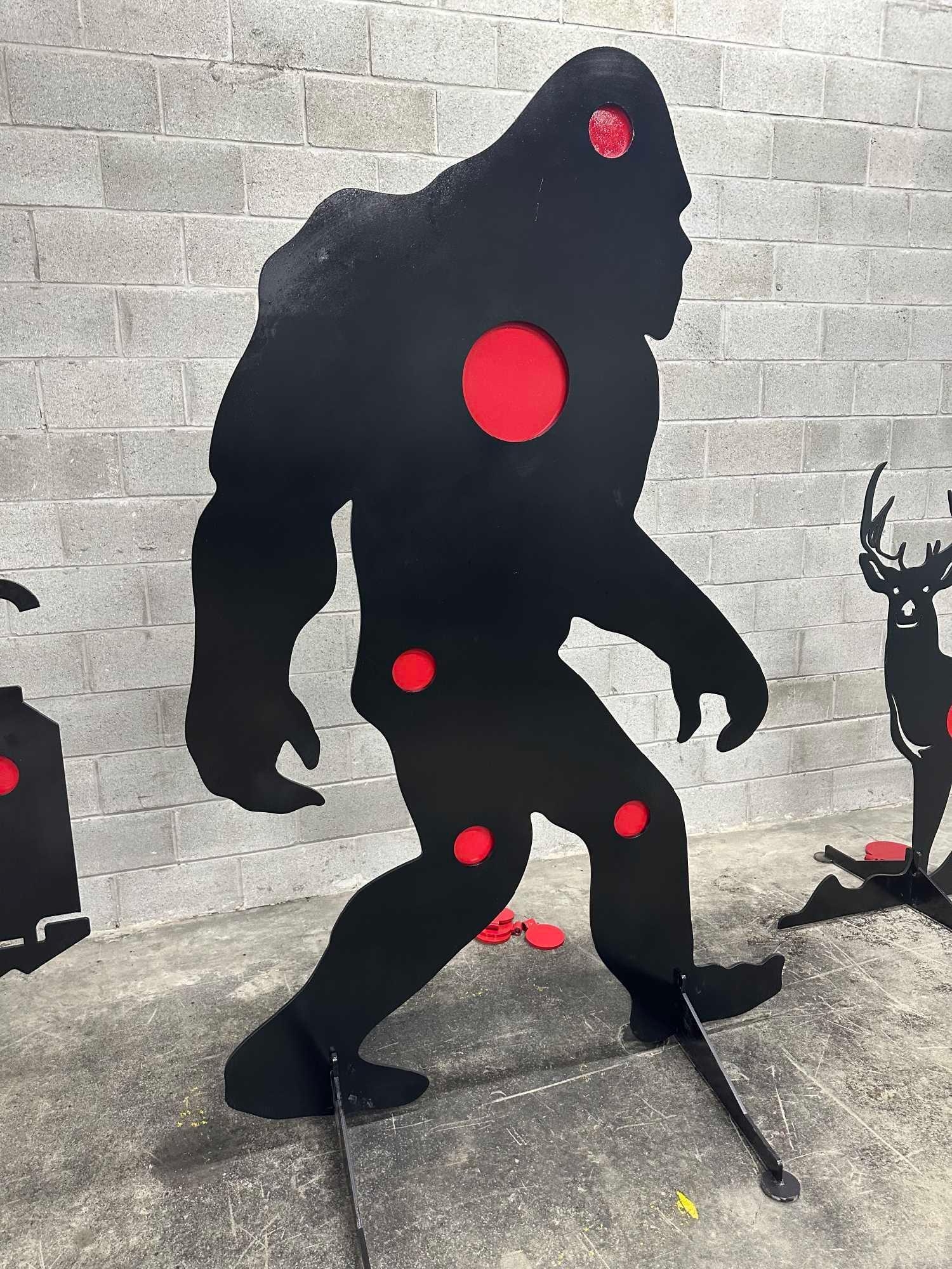 UNUSED BIGFOOT AR500 3/8" STEEL SHOOTING TARGET (A58376)