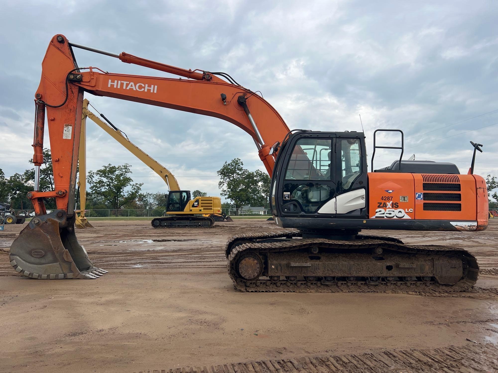 HITACHI ZAXIS 250LC-6N EXCAVATOR (A51246)