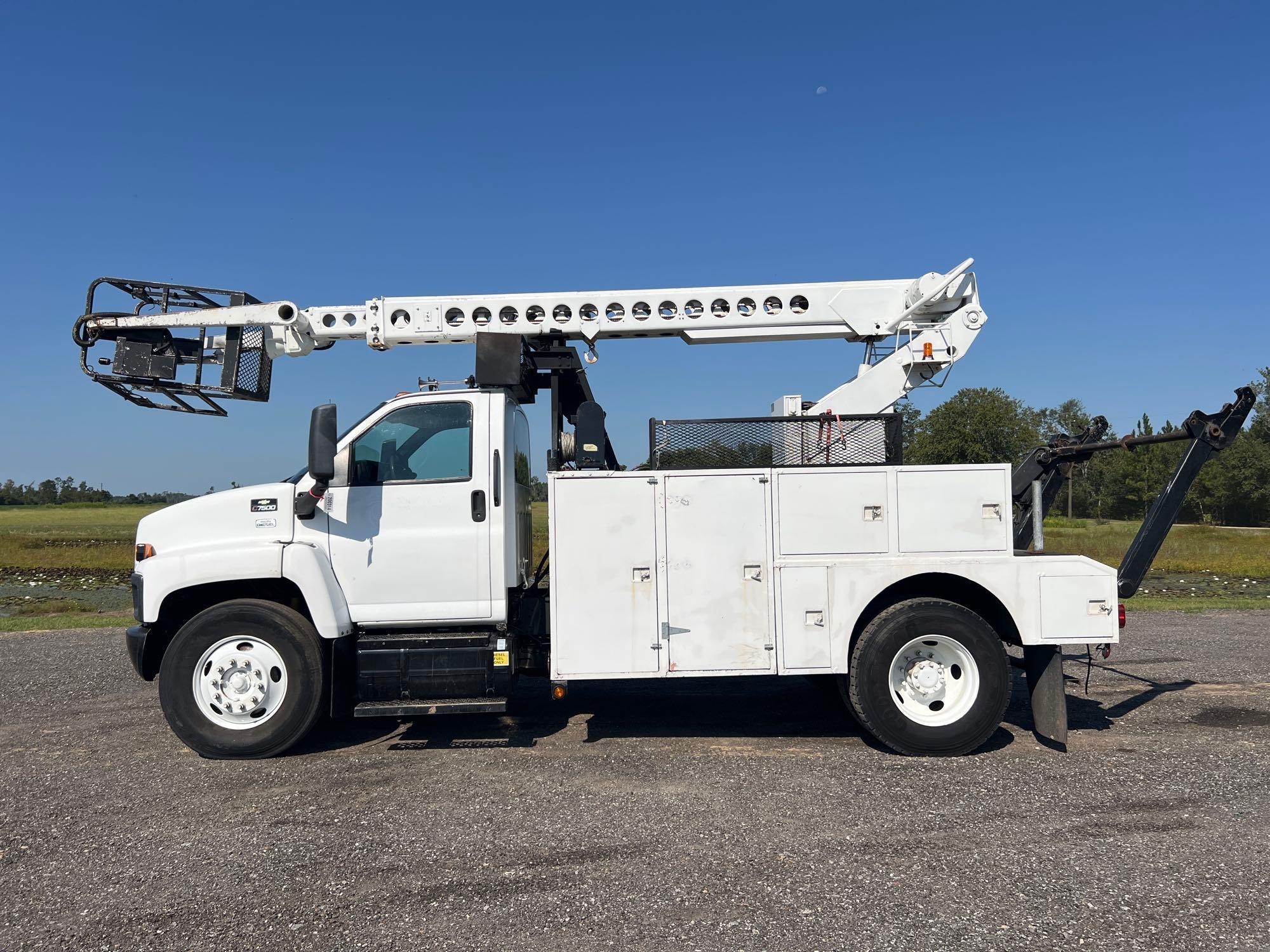 2008 CHEVROLET C7500 BUCKET TRUCK (A51406)