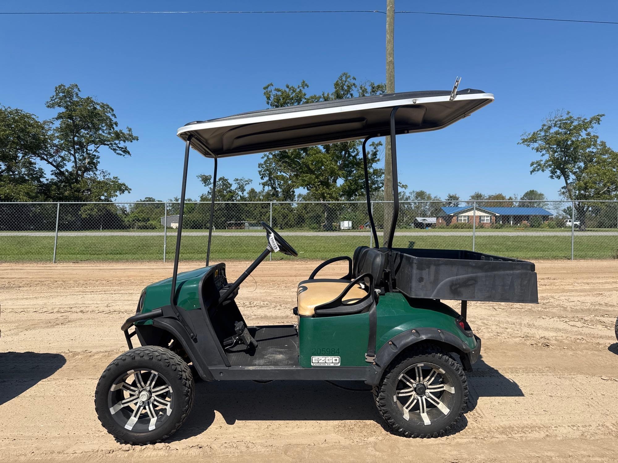 EZ GO EXPRESS S4 EFI GAS GOLFCART (A51247)