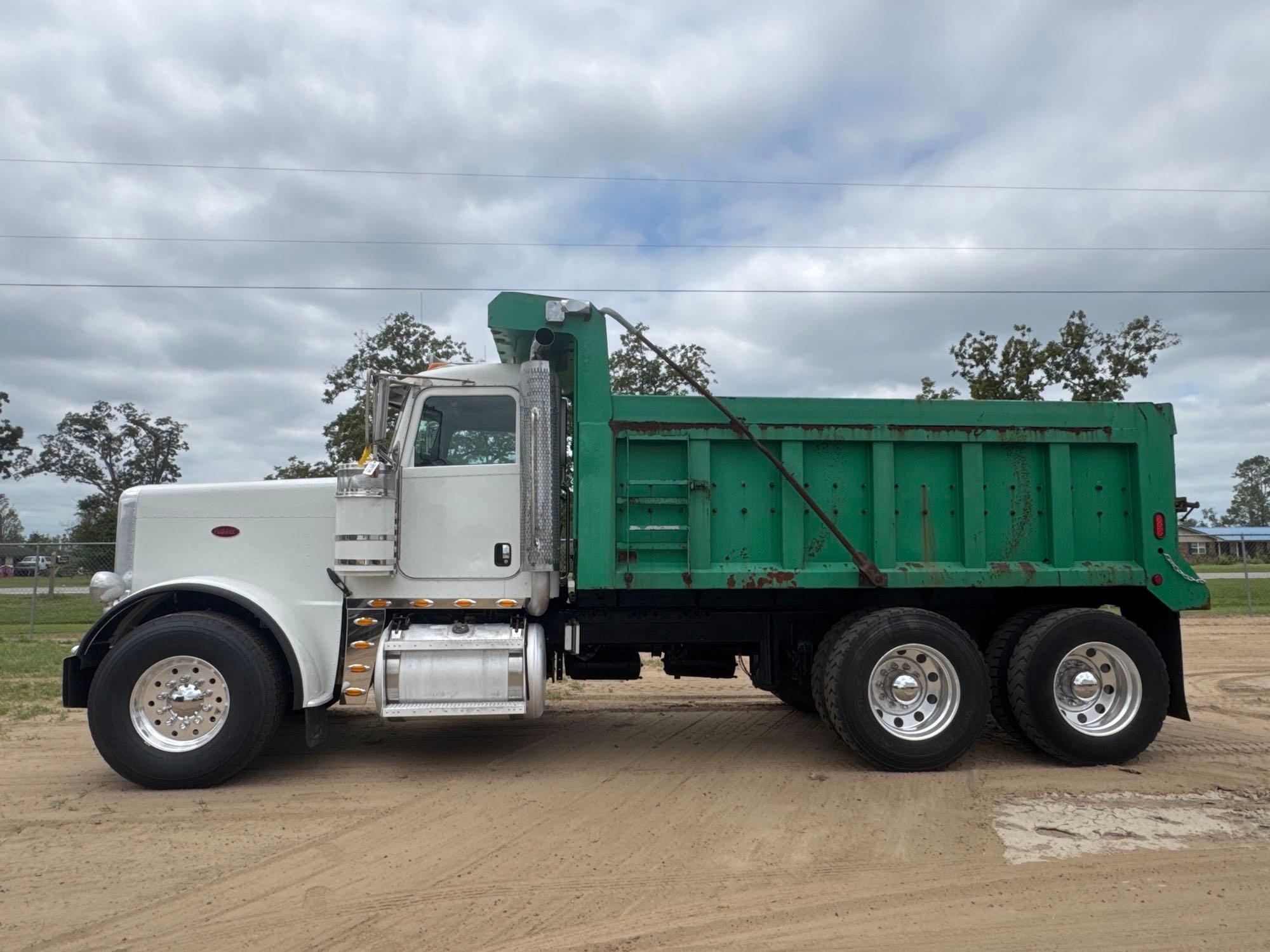 2013 PETERBILT 388 T/A DUMP TRUCK (A51247)
