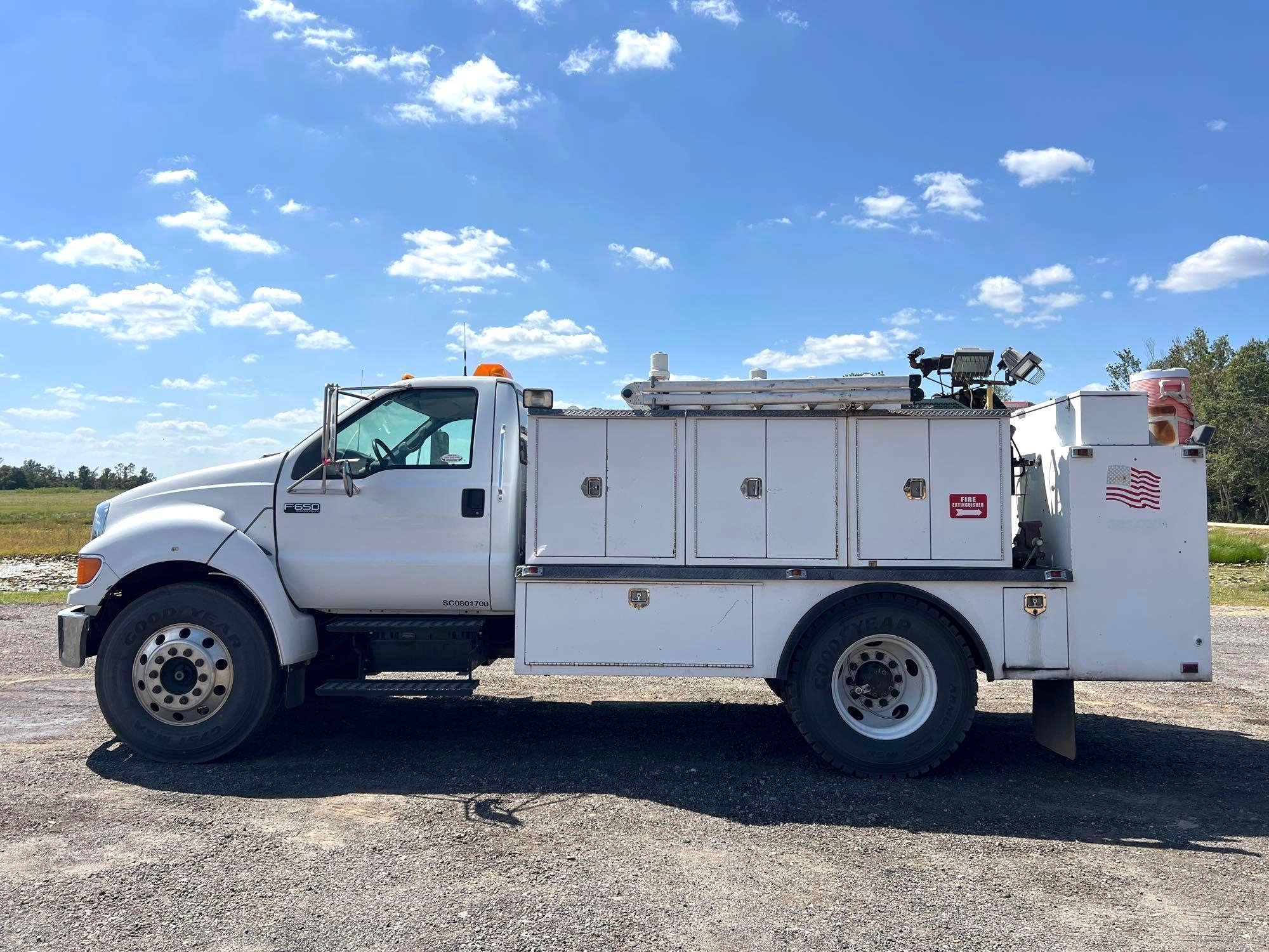2007 FORD F650 XL SUPER DUTY FUEL & LUBE TRUCK (A51406)