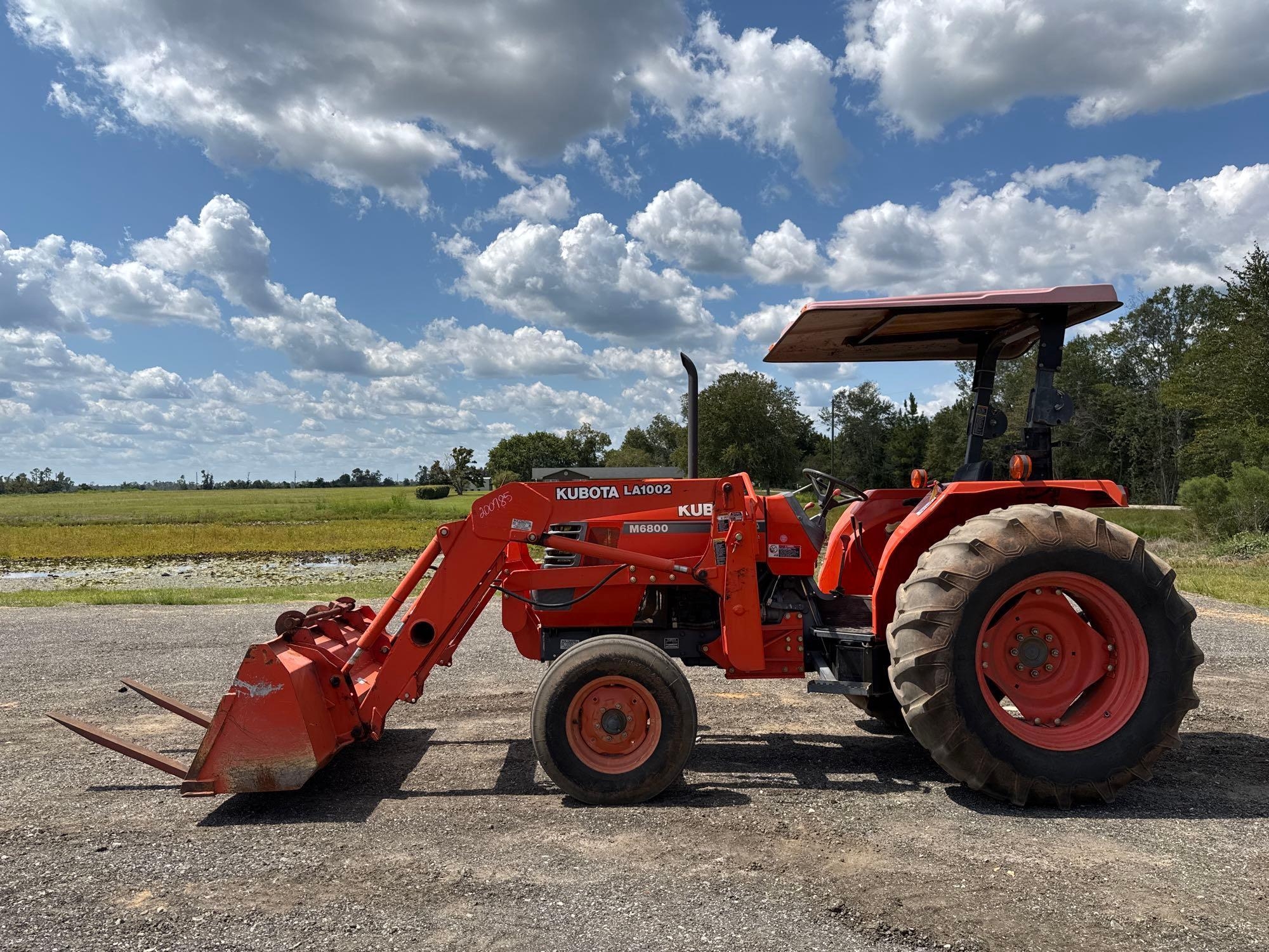 KUBOTA M6800 UTILITY SPECIAL TRACTOR (A51406)