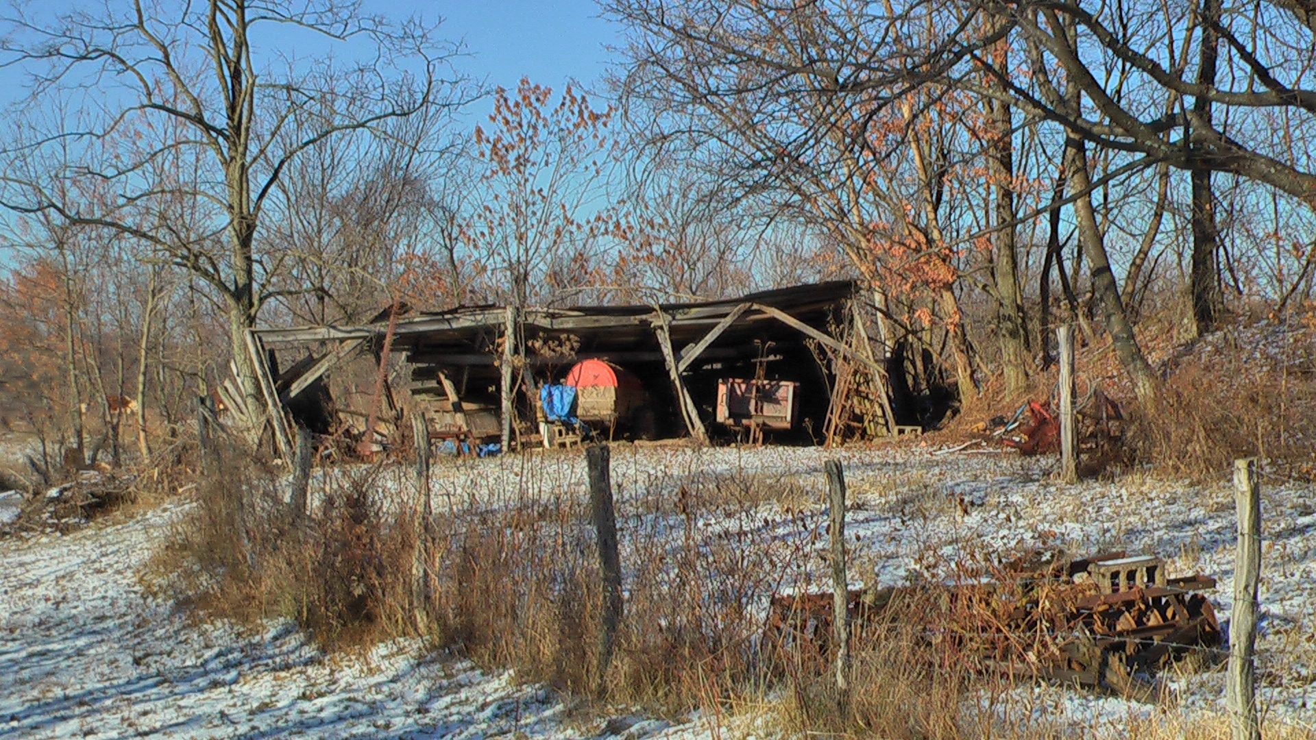 20081203_OH_Farm_oilwellA0020_barn.JPG