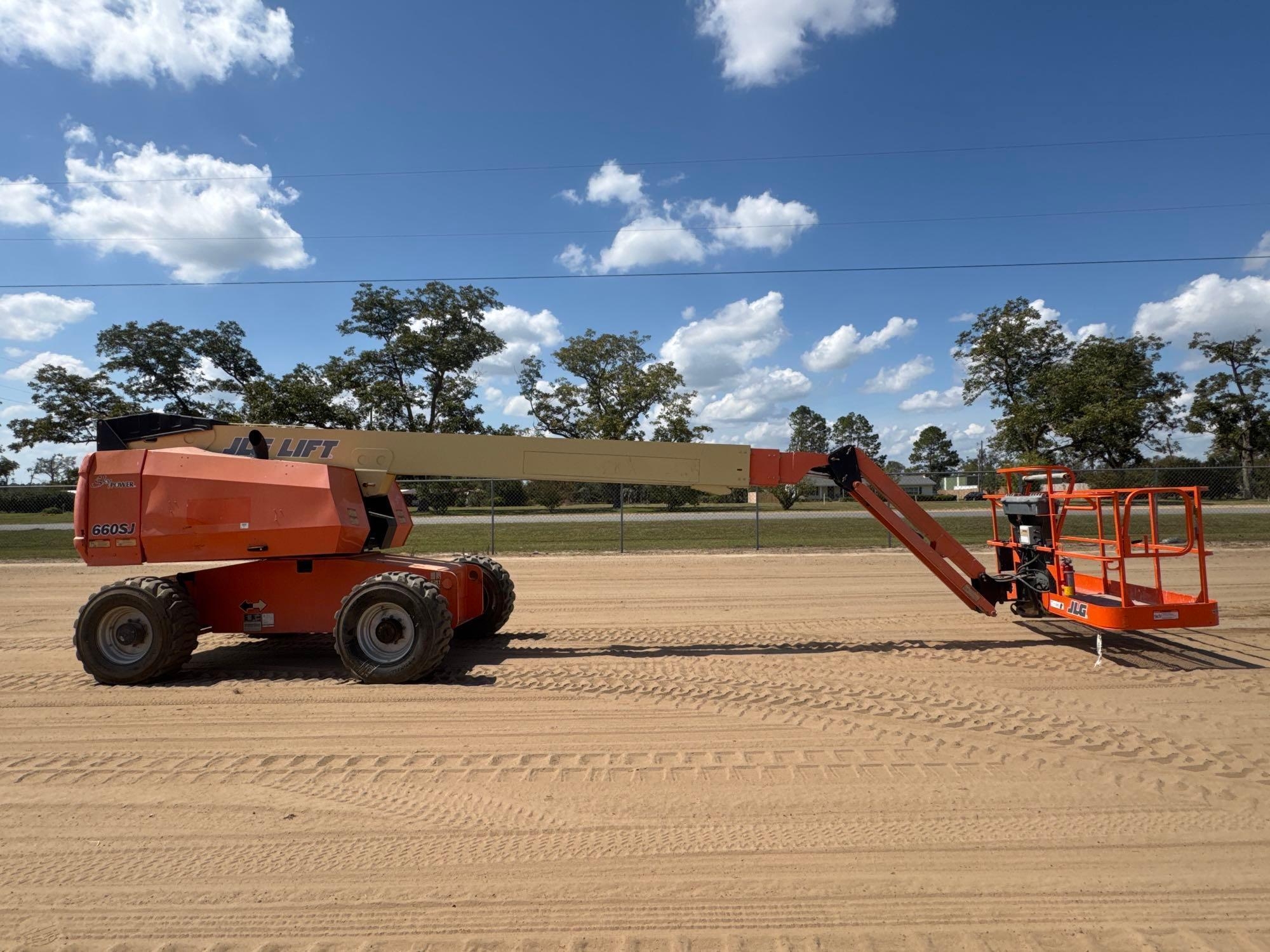 2005 JLG 660SJ TELESCOPIC MANLIFT (A52705)