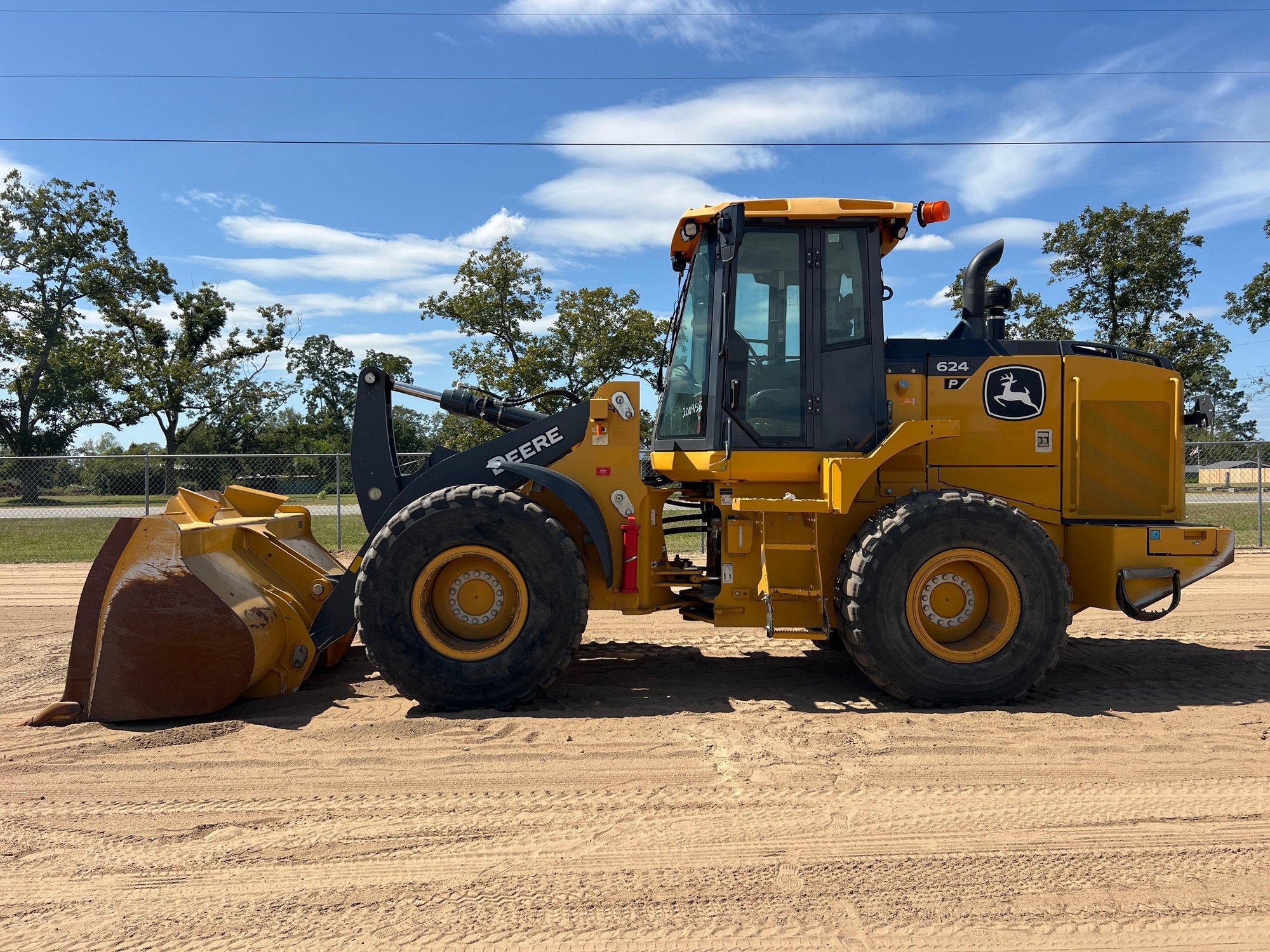 2021 JOHN DEERE 624 P-TIER WHEEL LOADER (A52705)