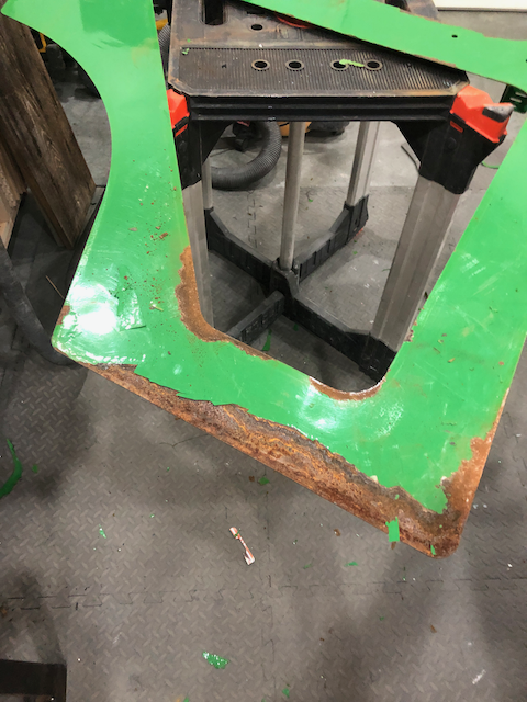 201 Cab Door R Bottom.png