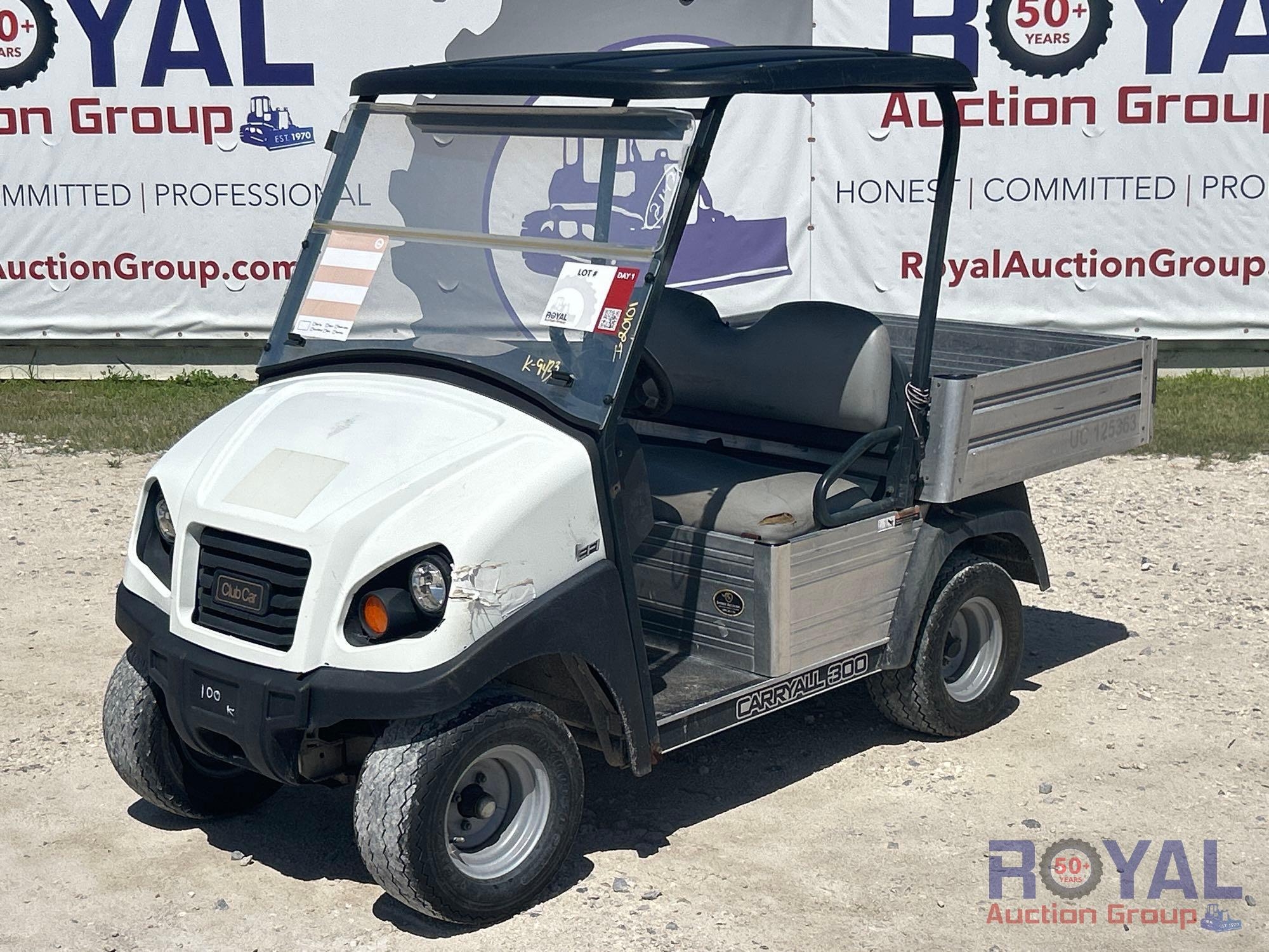 2017 Club Car Carryall 300 Utility Cart (A51691)