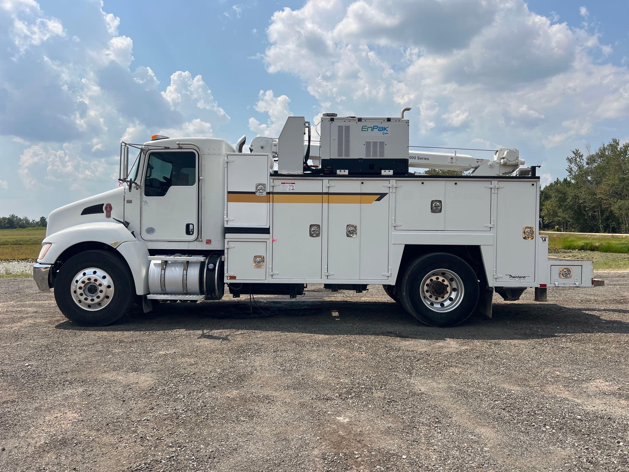2017 KENWORTH T370 SERVICE TRUCK (A51406)