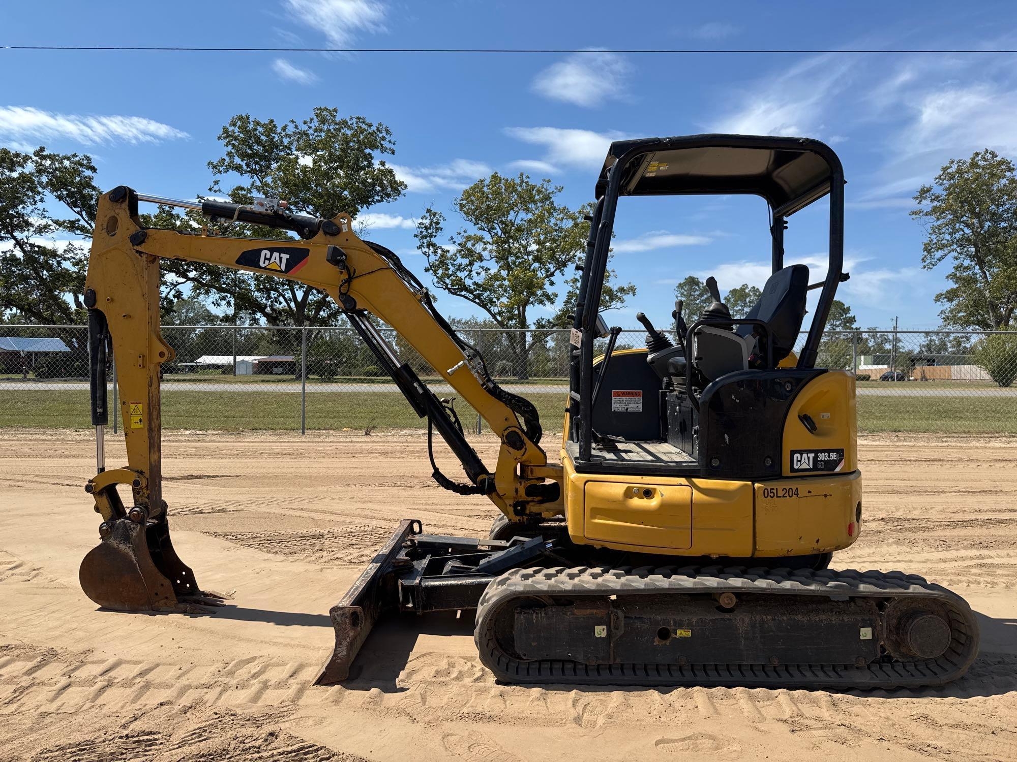 2020 CATERPILLAR 303.5E2 CR EXCAVATOR (A52705)