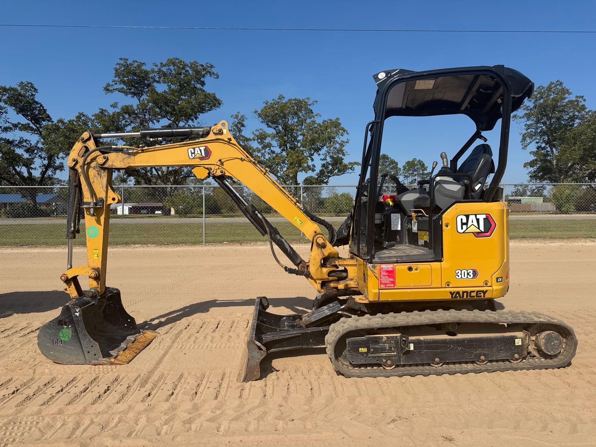 CATERPILLAR 303 CR EXCAVATOR (A52705)