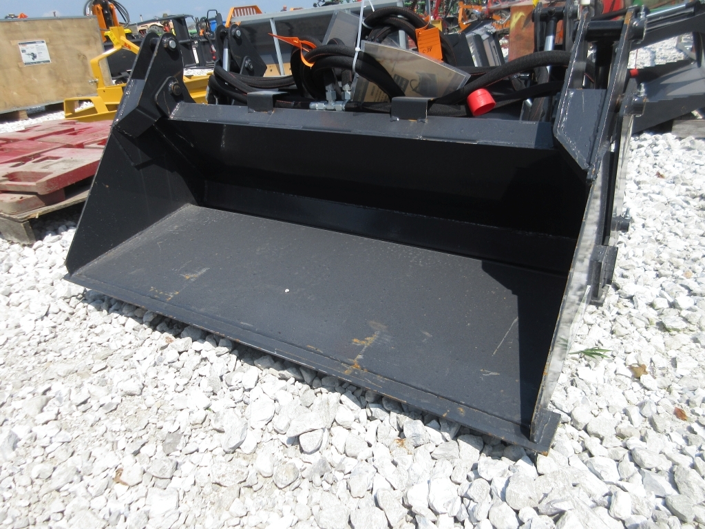 Wolverine Mini Skid Steer Combination Bucket (A50515)