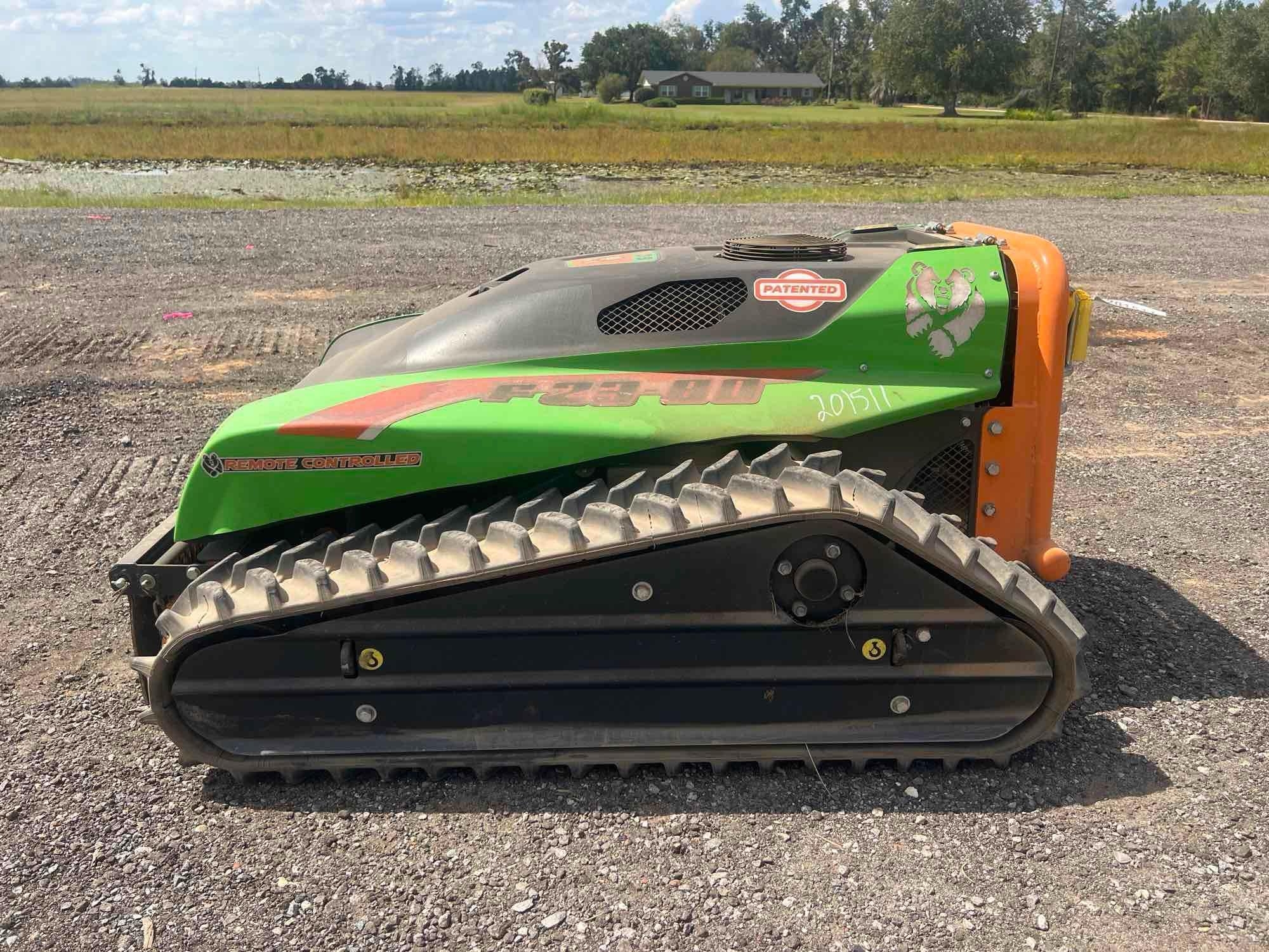 GREEN CLIMBER P23-80 REMOTE CONTROL SLOPE MOWER (A51406)