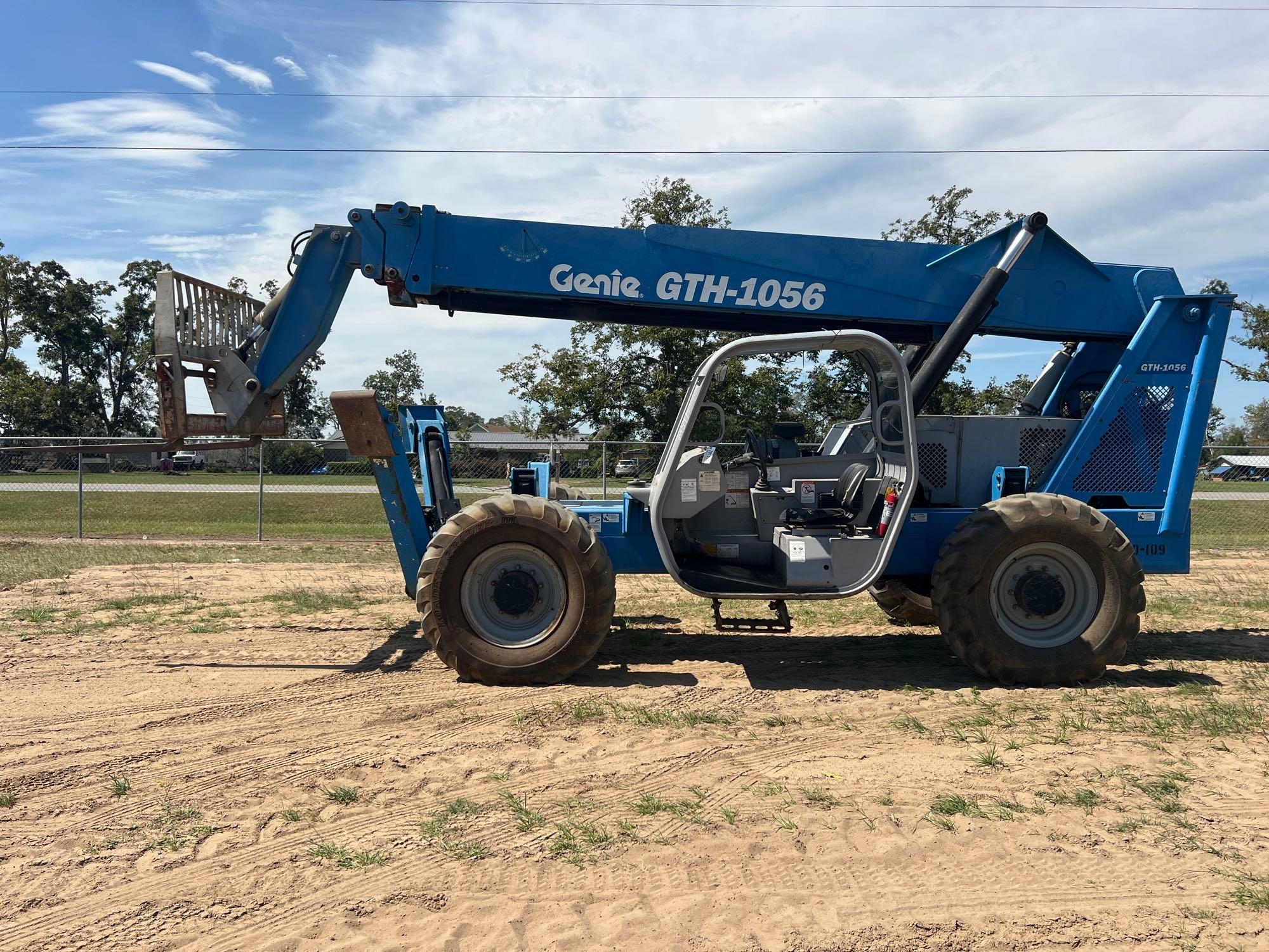 2008 GENIE GTH-1056 TELESCOPIC FORKLIFT (A52705)
