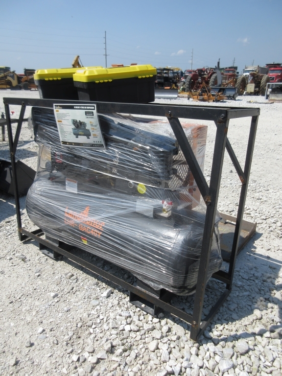 Land Honor 40 gal 2 Stage Air Compressor (A50515)