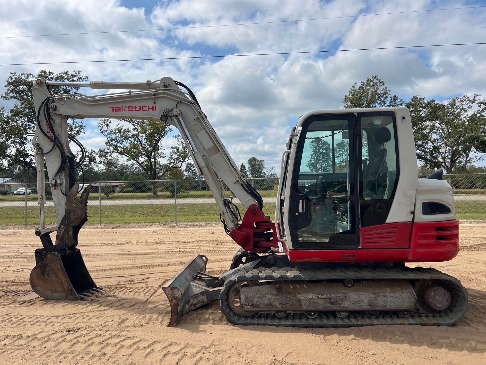 2019 TAKEUCI TB290 EXCAVATOR (A52705)