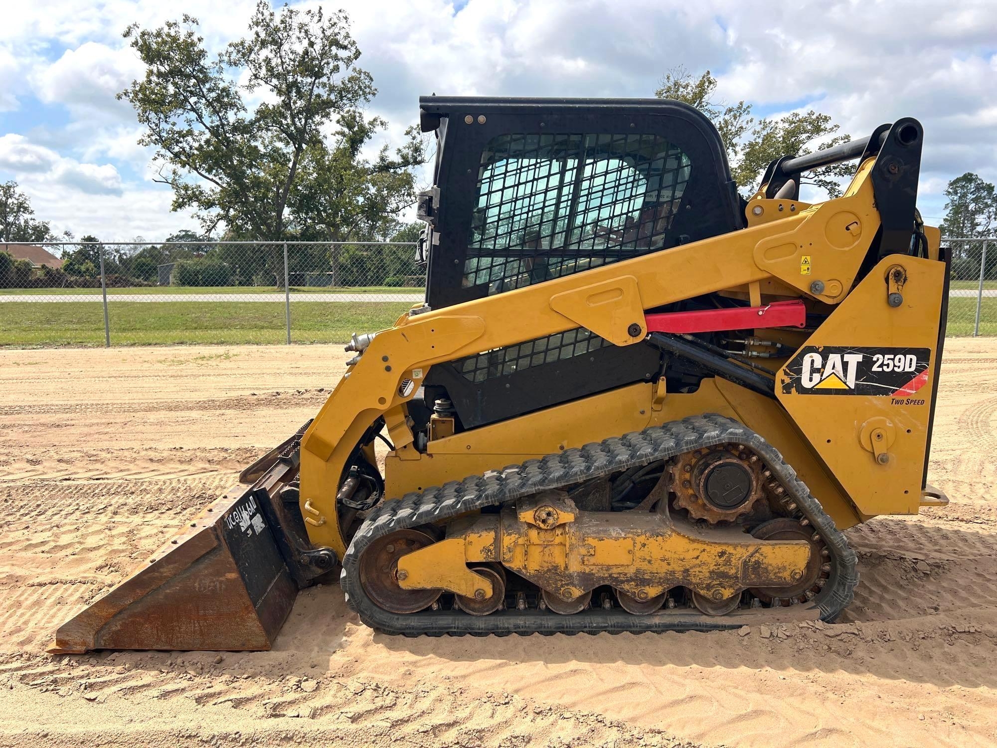 2018 CATERPILLAR 259D SKID STEER (A52705)