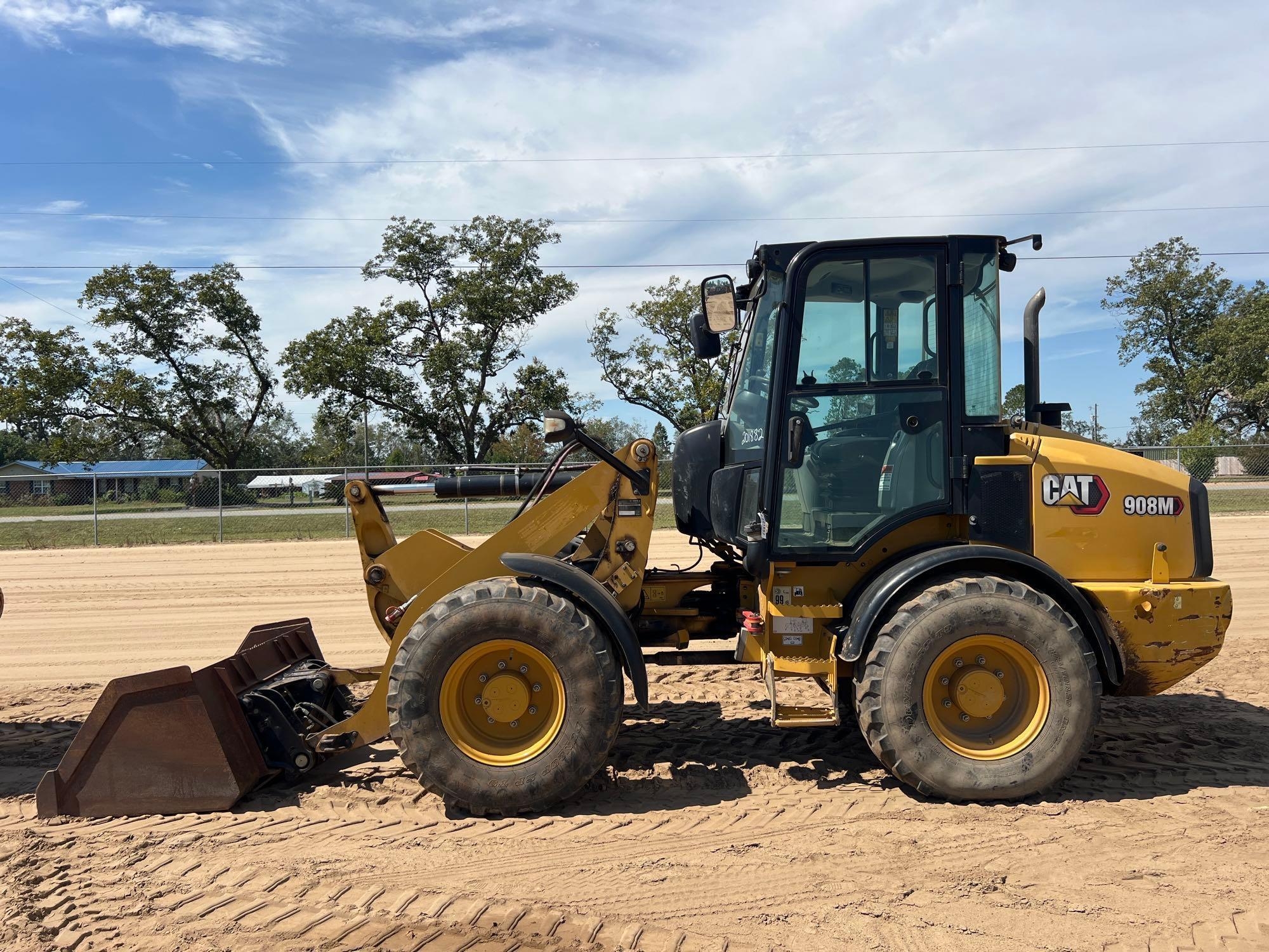 2021 CATERPILLAR 908M WHEEL LOADER (A52705)