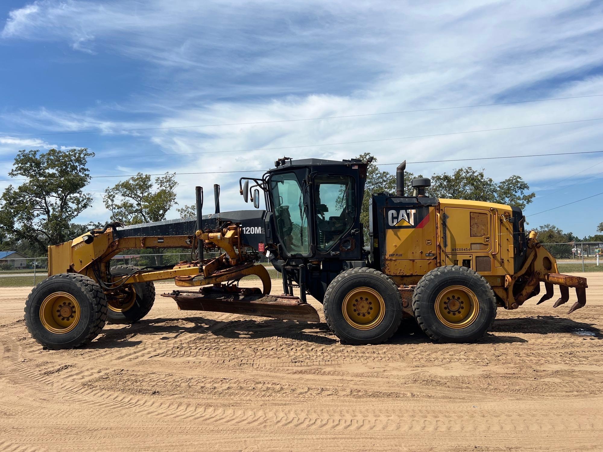 CATERPILLAR 120 M2 MOTORGRADER (A52705)