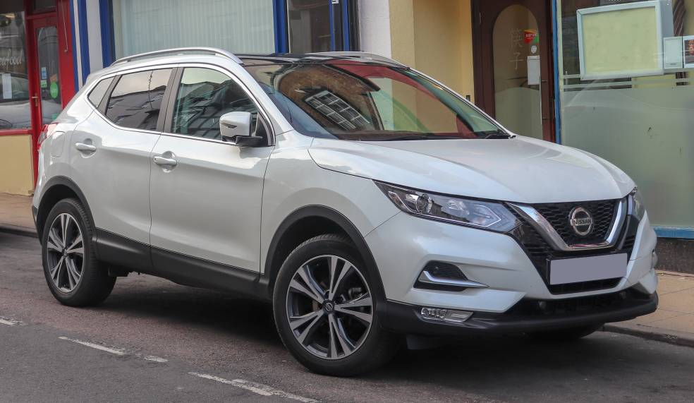 2018_Nissan_Qashqai_N-Connecta_DCi_1.5_Front.jpg