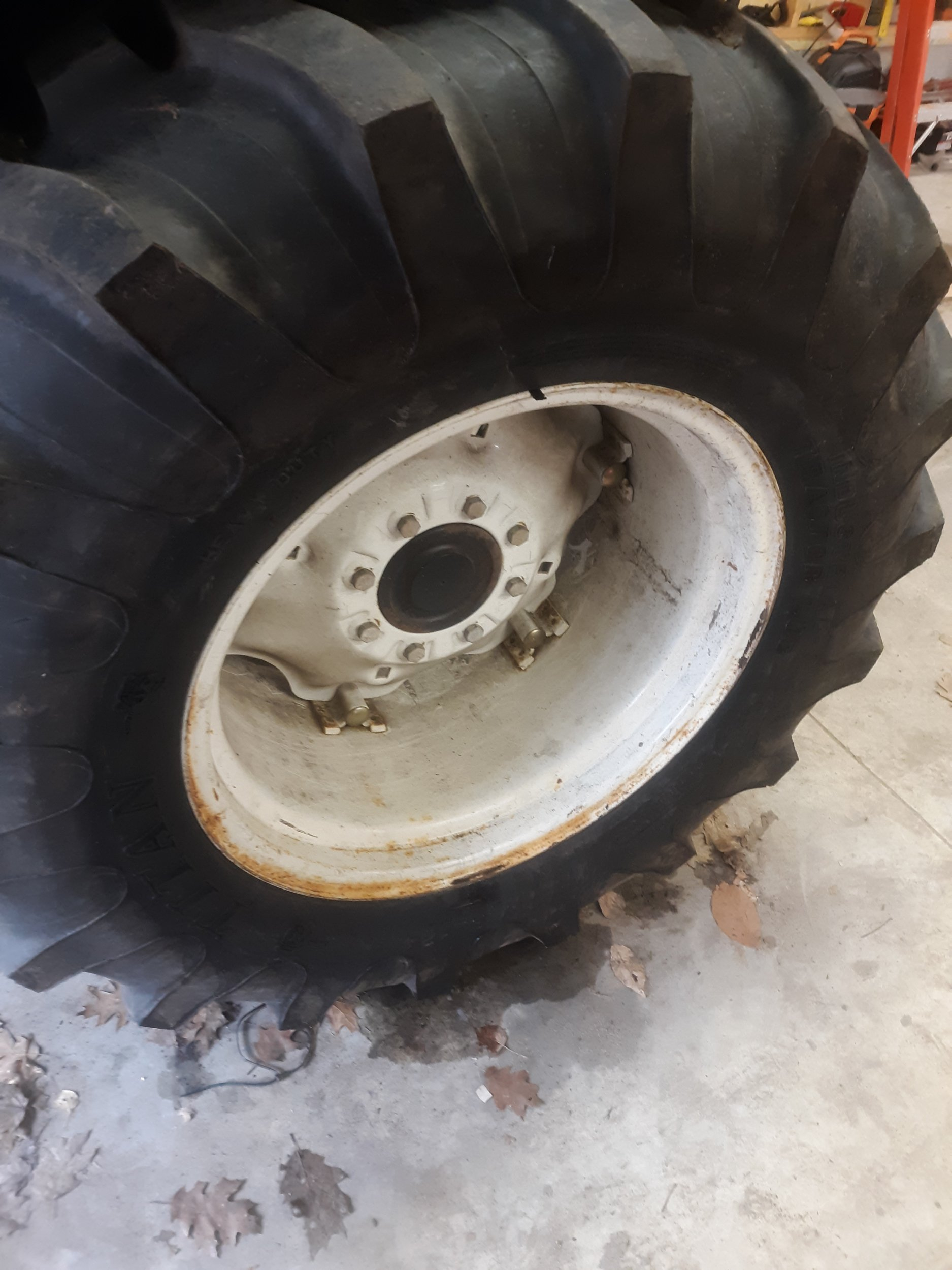 20230420_110615TIRE2.jpg
