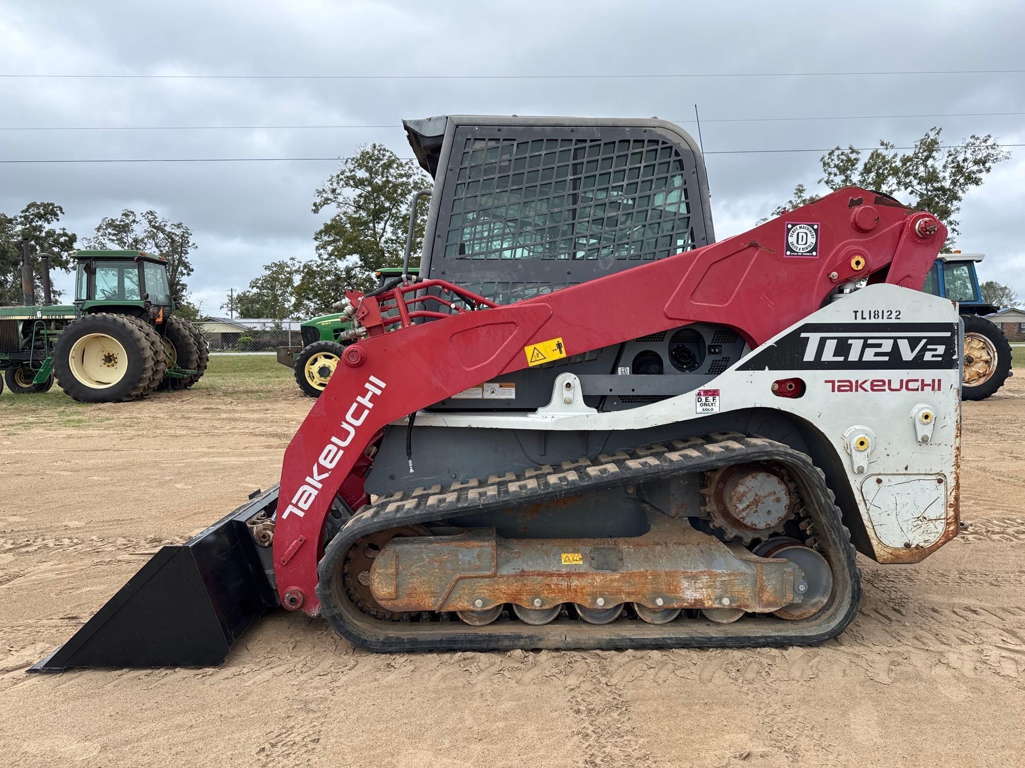 TAKEUCHI TL12V2 SKID STEER (A52705)