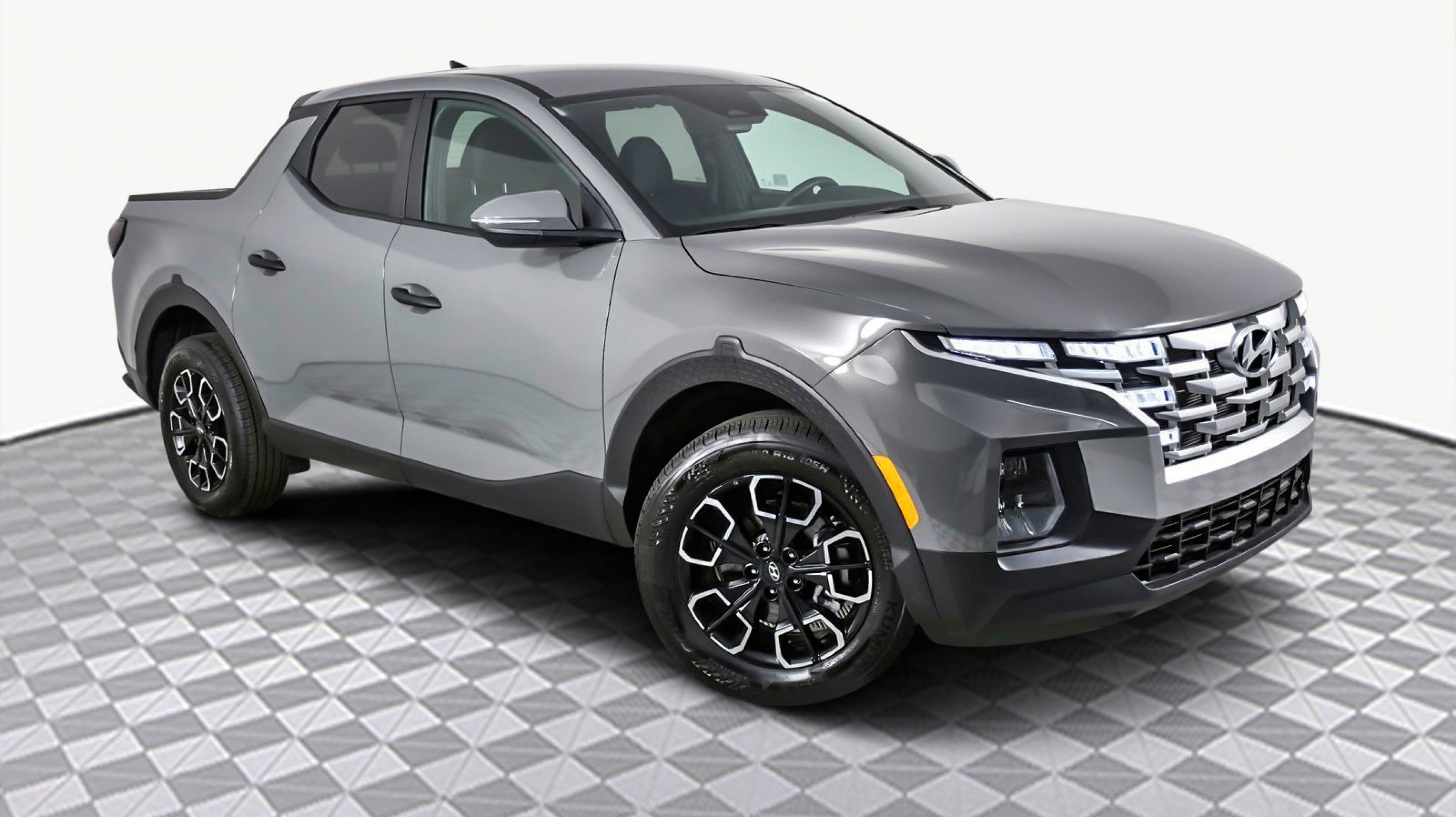 2024 Hyundai Santa Cruz SEL Hampton Gray.jpg