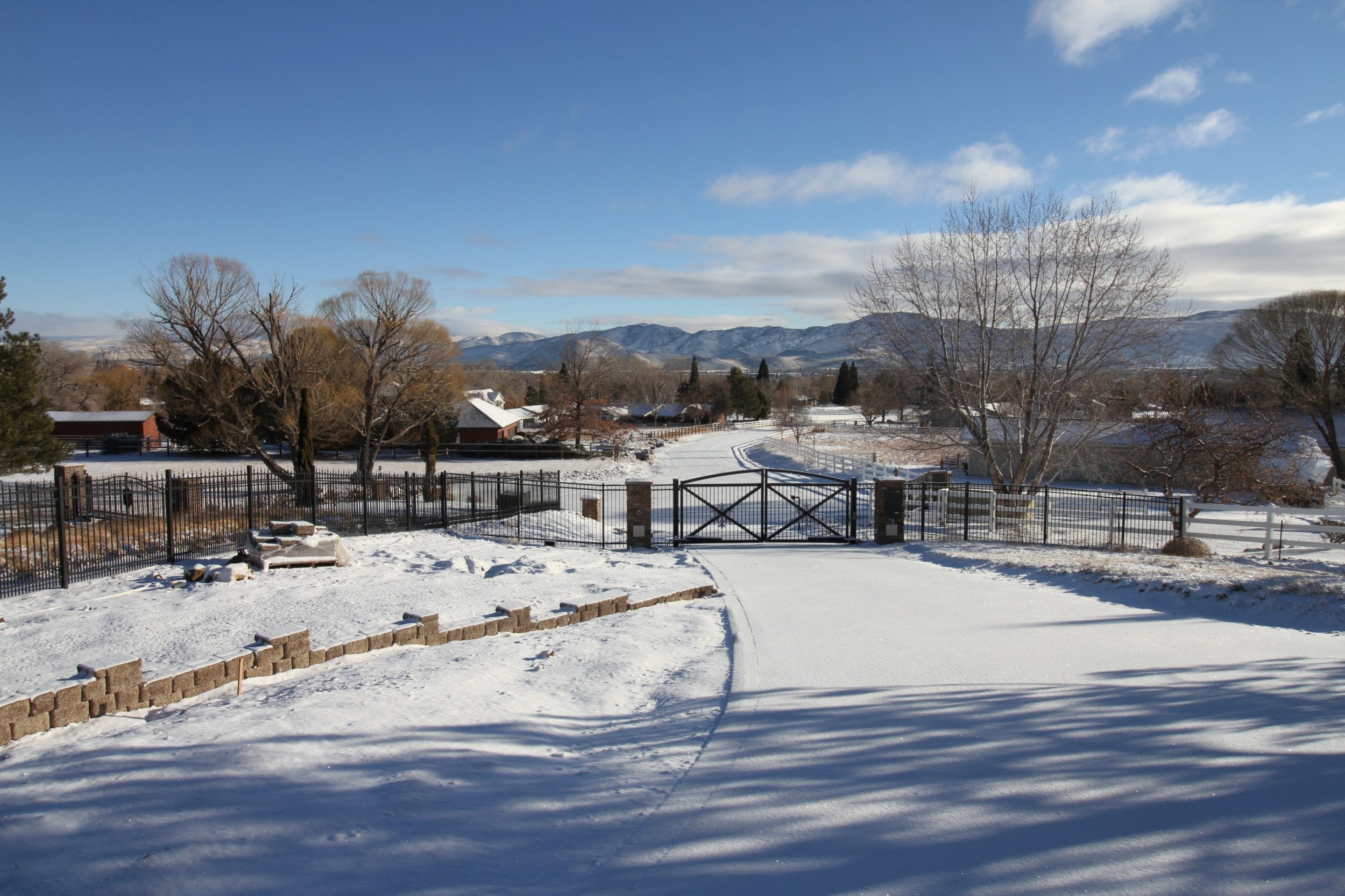 2024Jan7snowfront.jpg