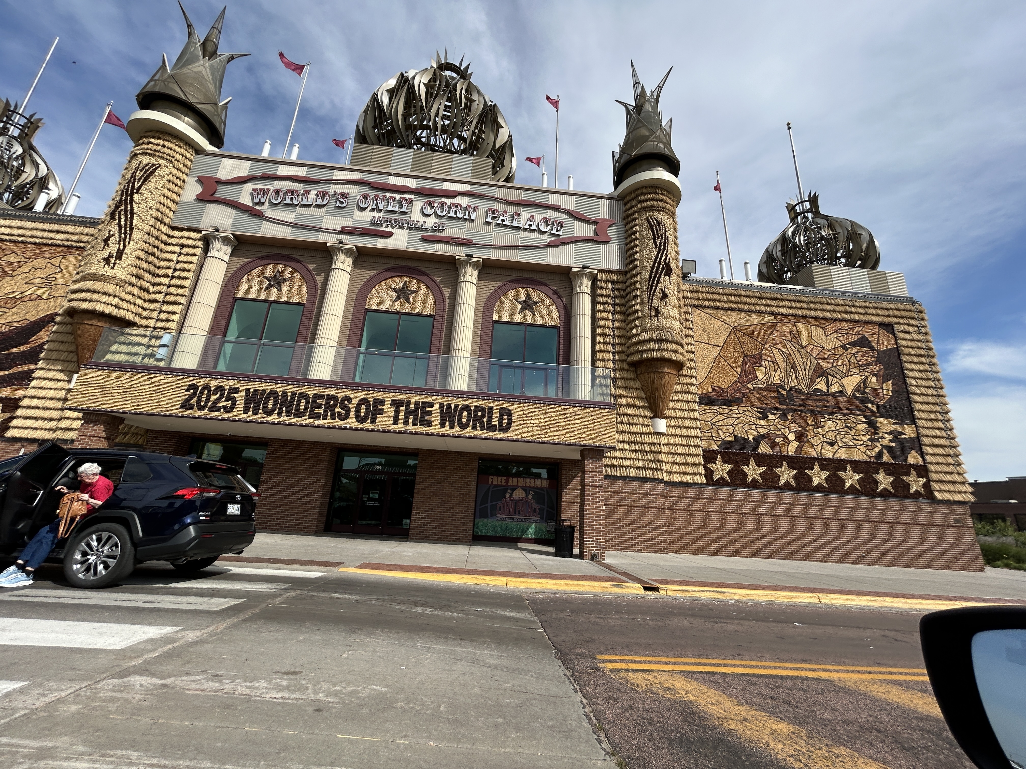 20250911_152935__vac_SD_Mitchel_CornPalace.JPG