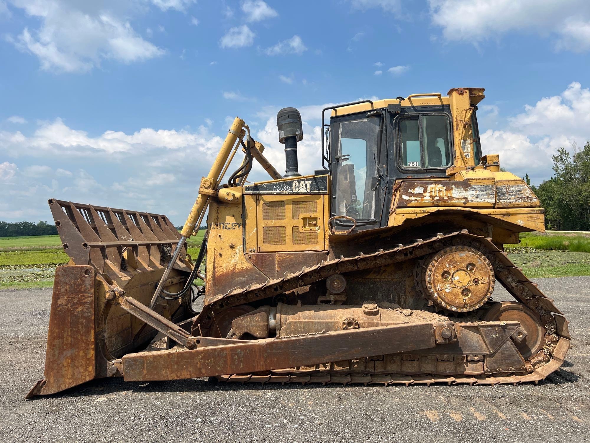 2004 CATERPILLAR D6R XL CRAWLER DOZER (A51406)