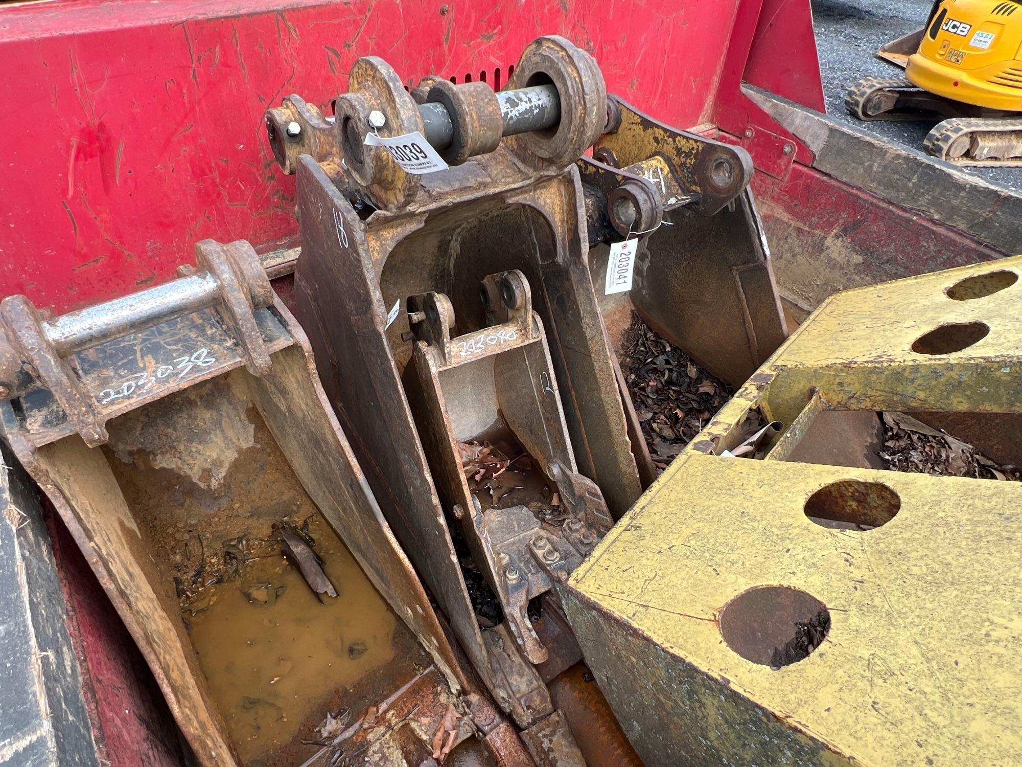 18" PIN ON BUCKET (A52707)